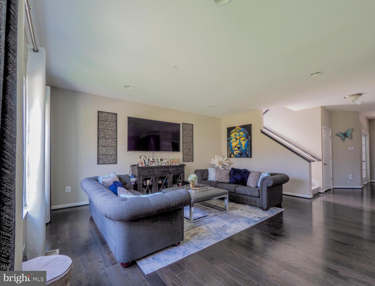 HOLLY RIDGE - Residential