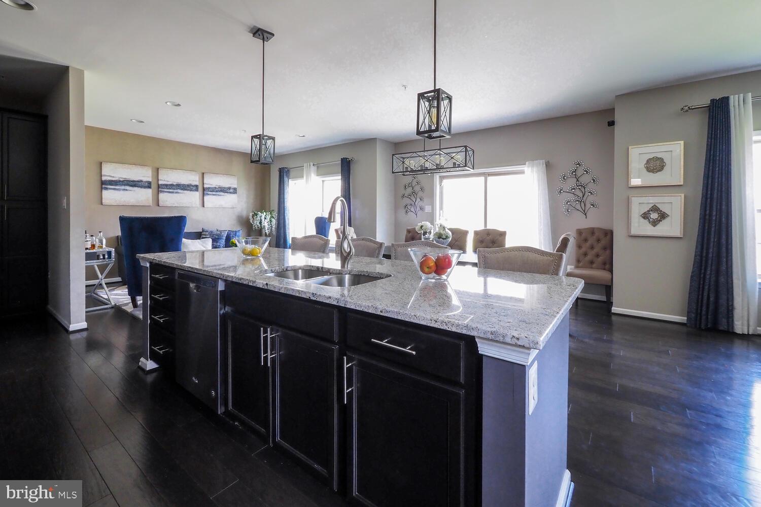 HOLLY RIDGE - Residential