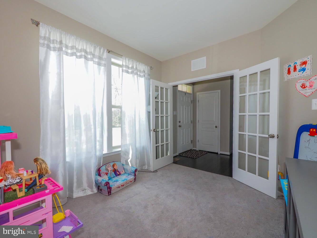 HOLLY RIDGE - Residential