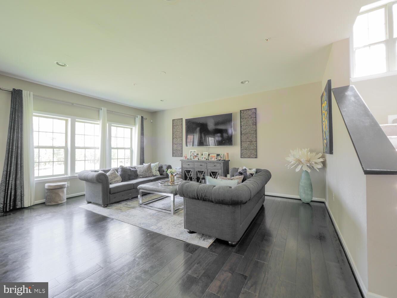 HOLLY RIDGE - Residential