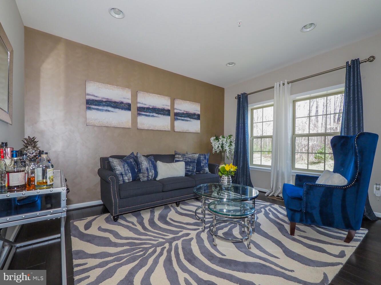 HOLLY RIDGE - Residential