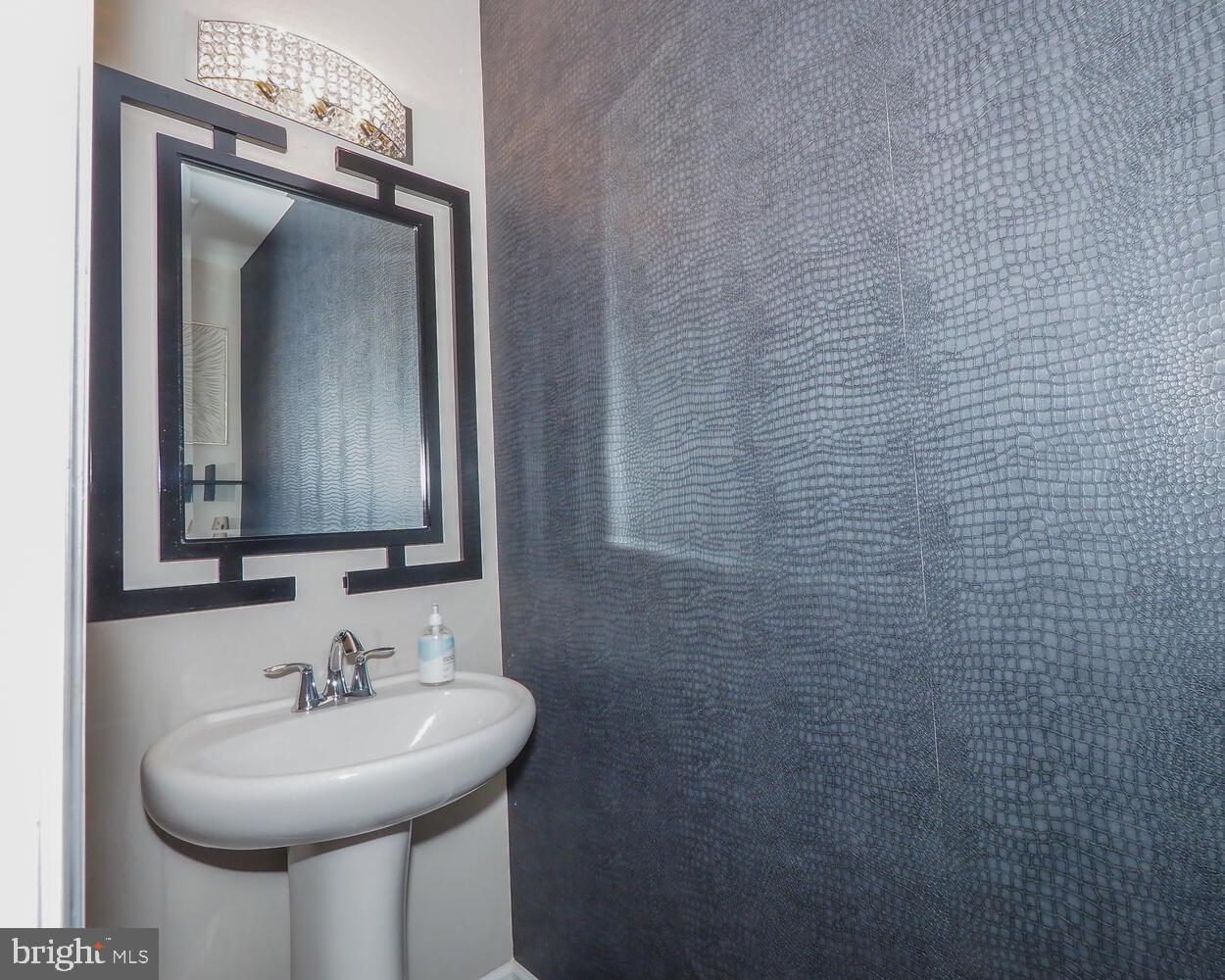 HOLLY RIDGE - Residential