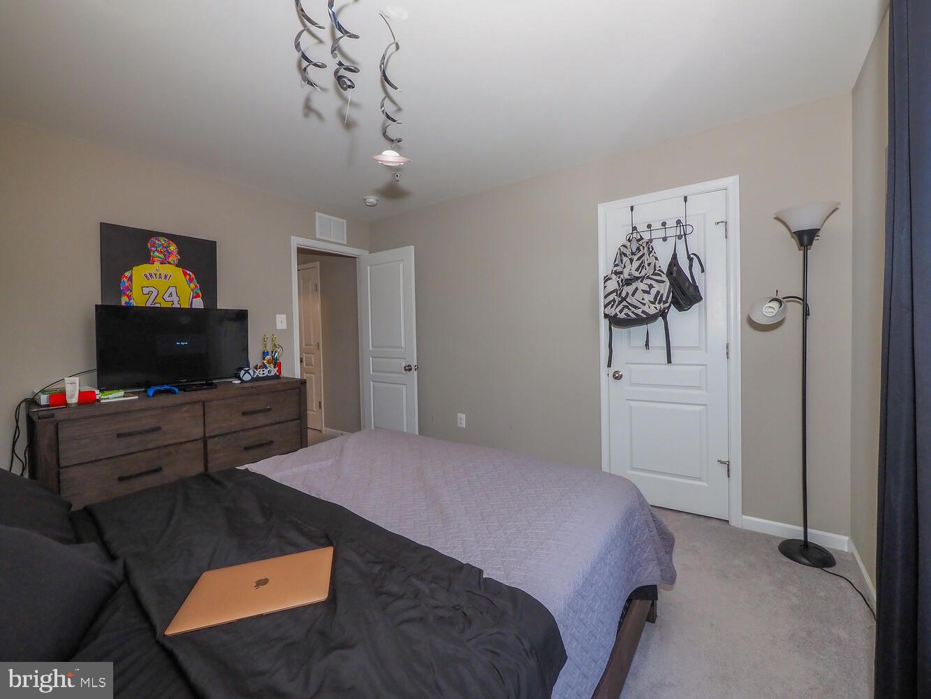 HOLLY RIDGE - Residential