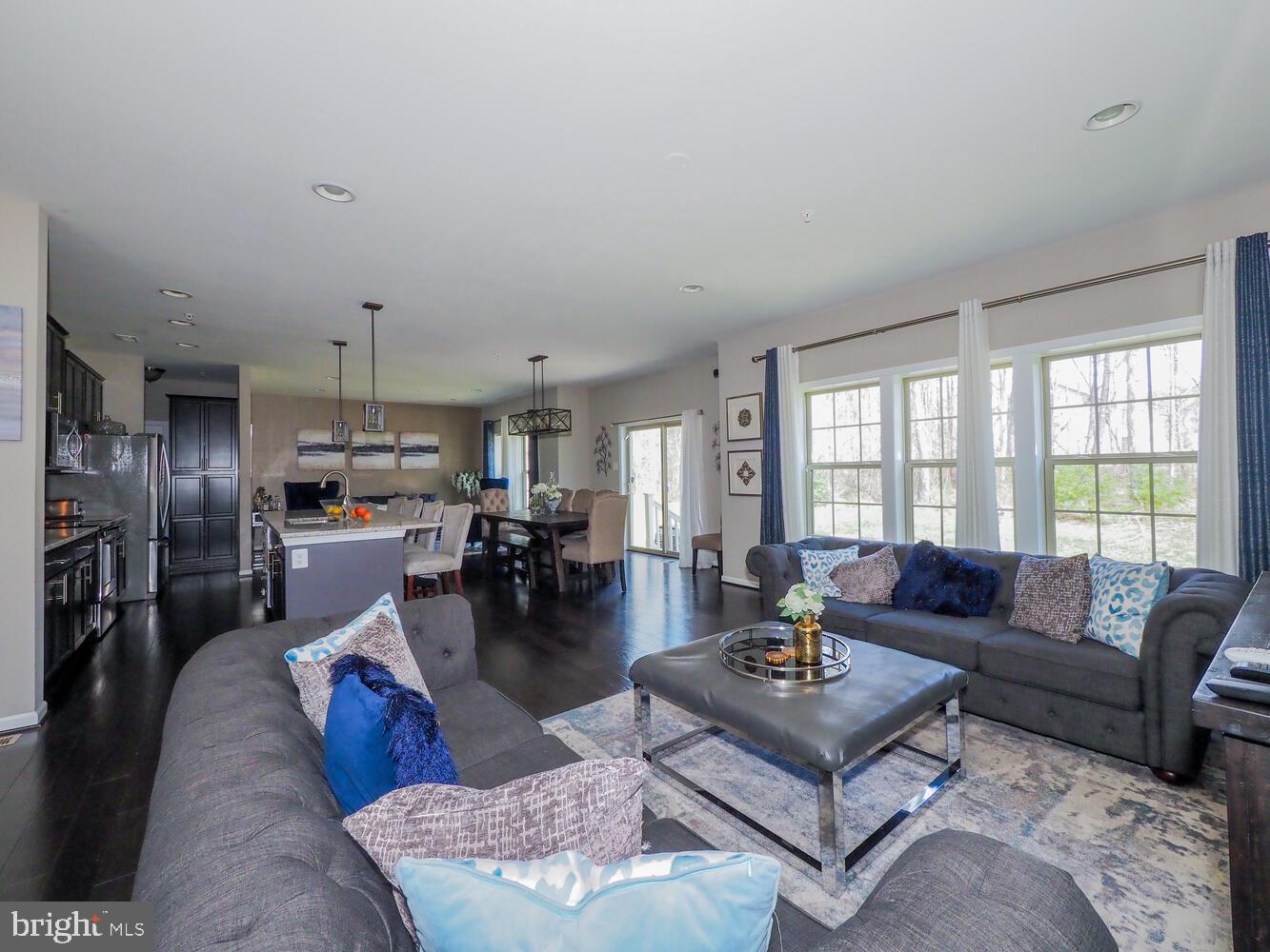 HOLLY RIDGE - Residential