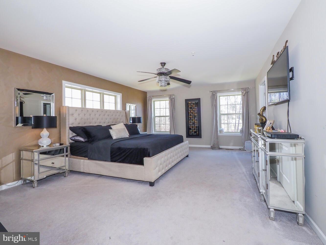 HOLLY RIDGE - Residential