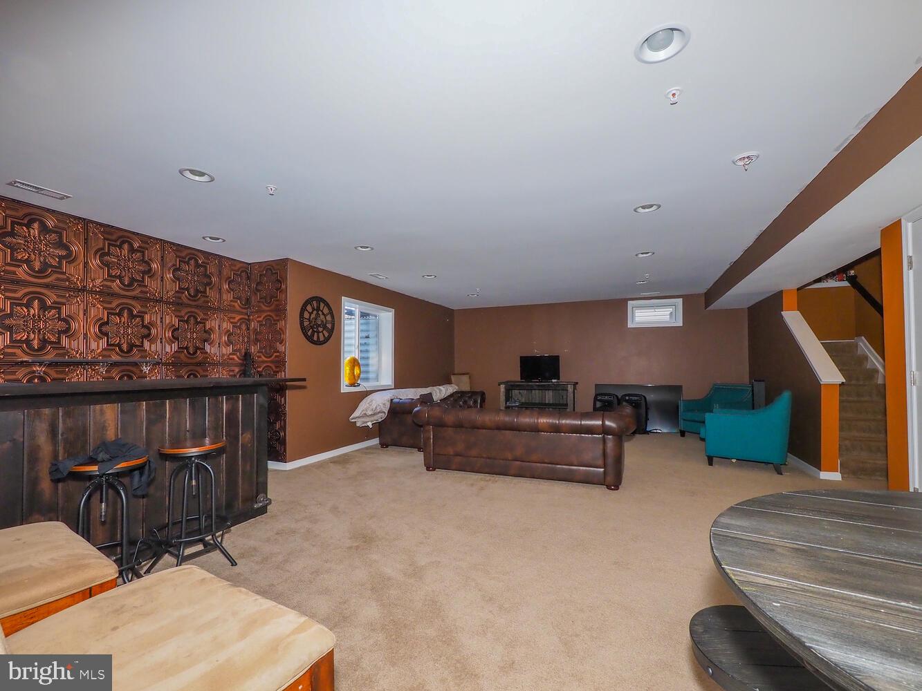 HOLLY RIDGE - Residential