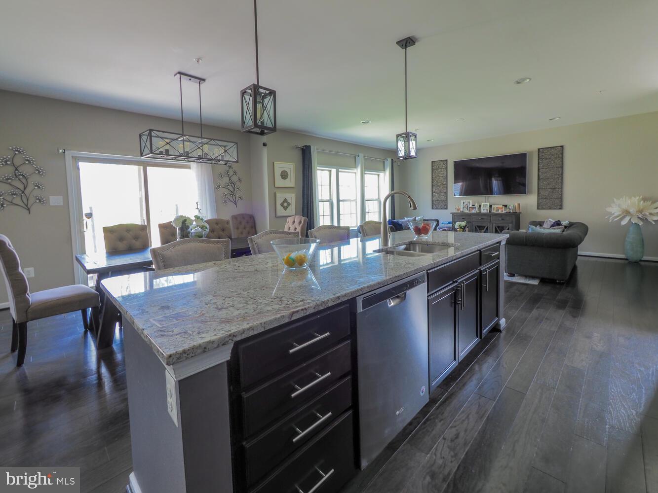 HOLLY RIDGE - Residential