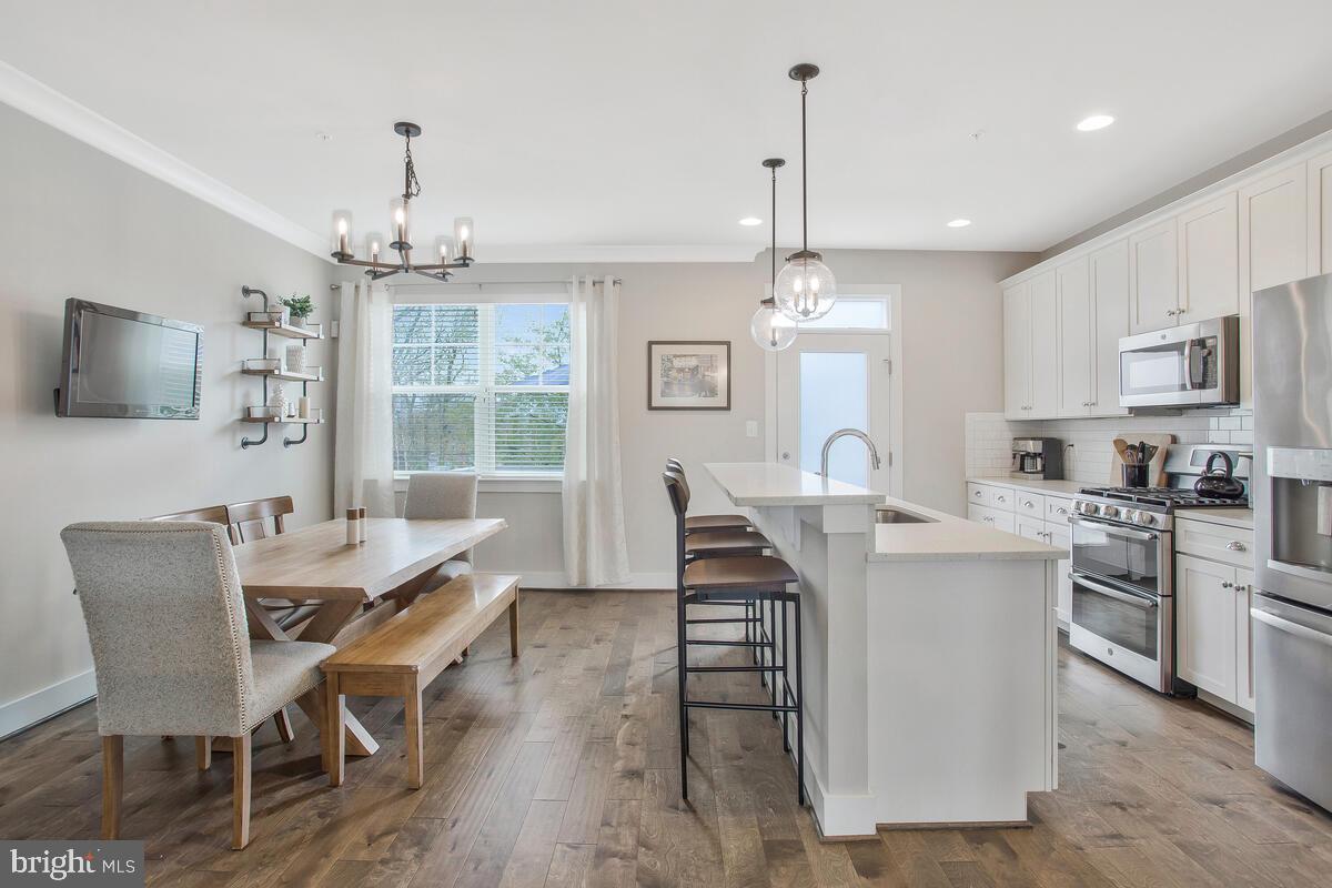 PRIMROSE HILL - Residential