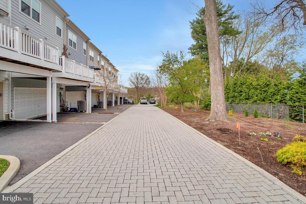 PRIMROSE HILL - Residential