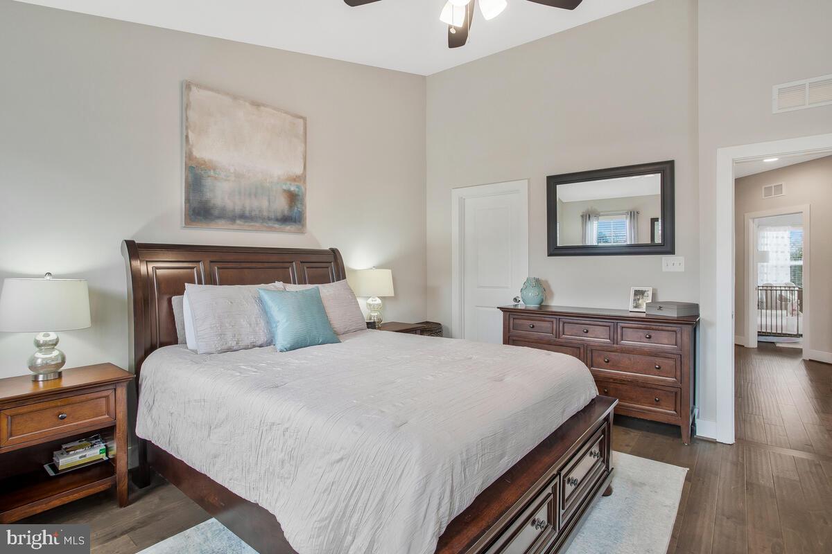 PRIMROSE HILL - Residential