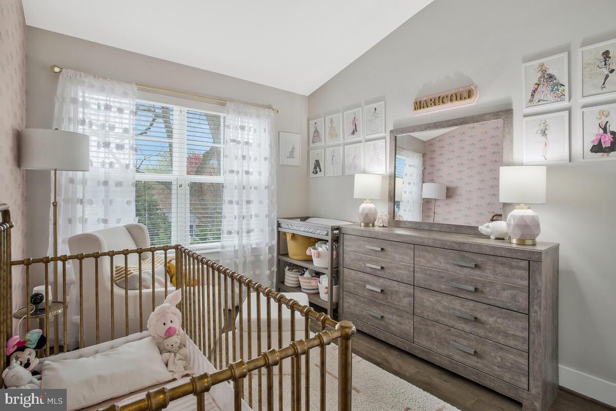 PRIMROSE HILL - Residential