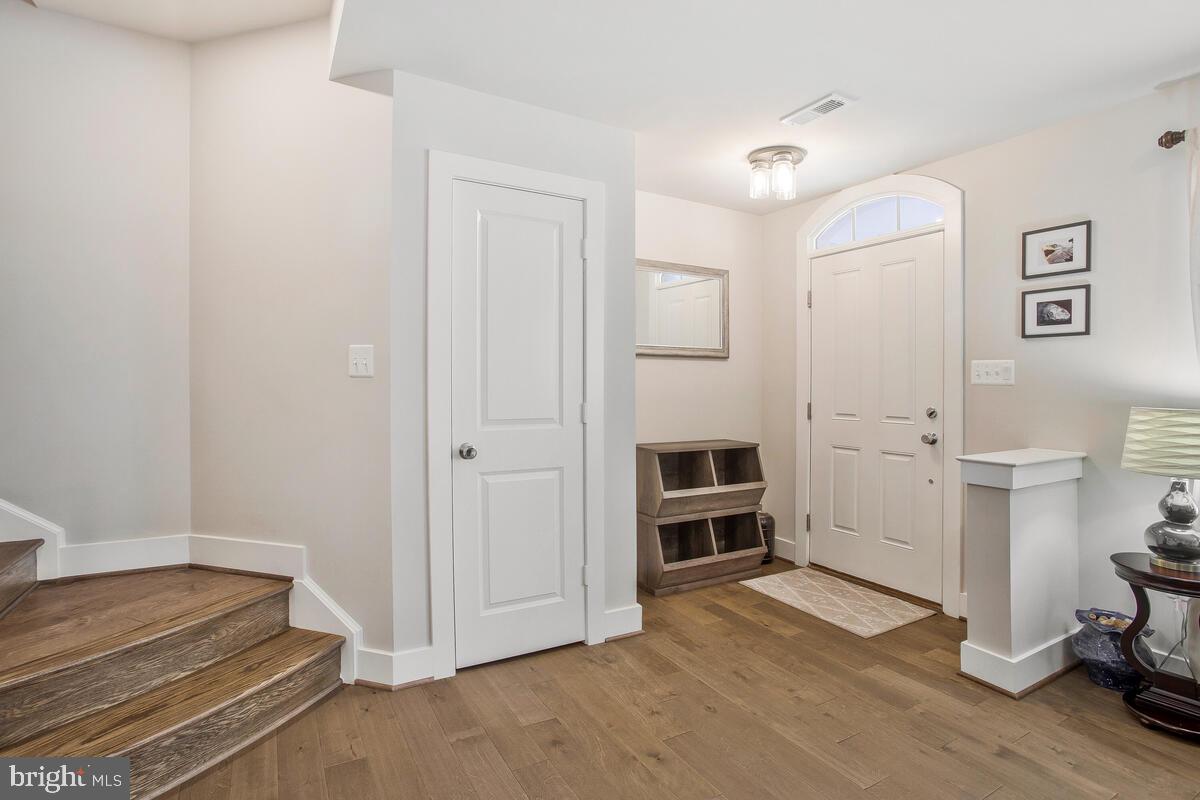 PRIMROSE HILL - Residential