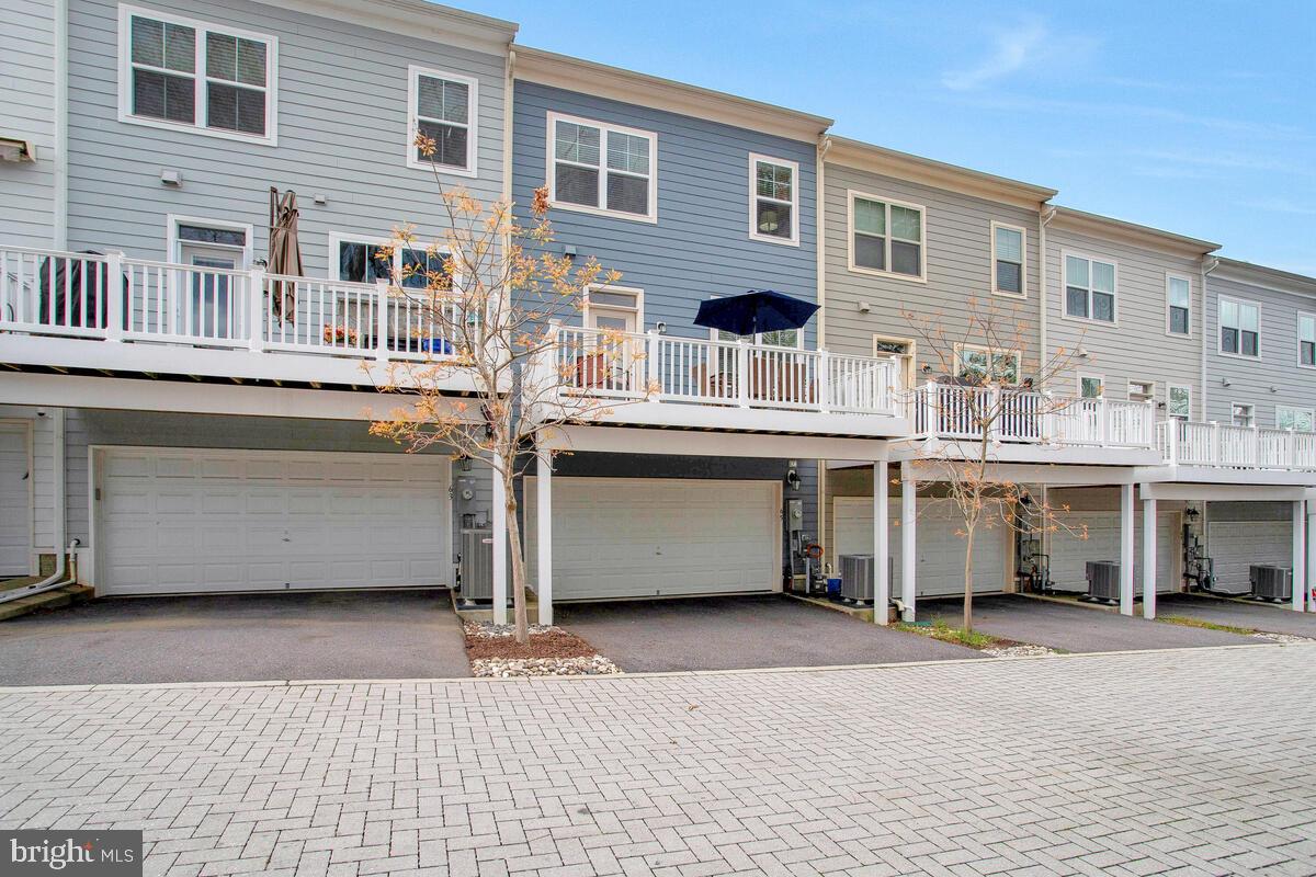 PRIMROSE HILL - Residential