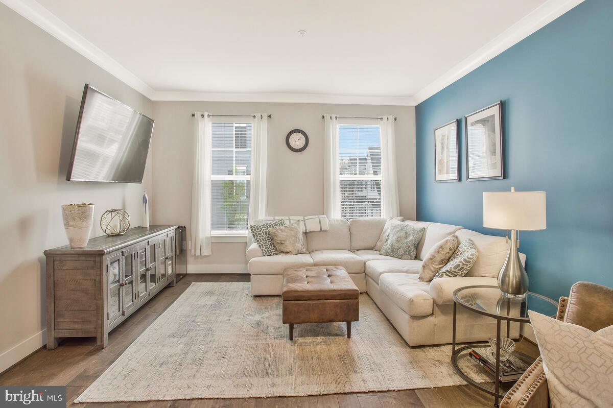 PRIMROSE HILL - Residential