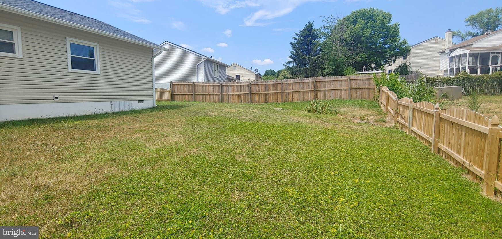 GRANTWOOD ACRES - Residential