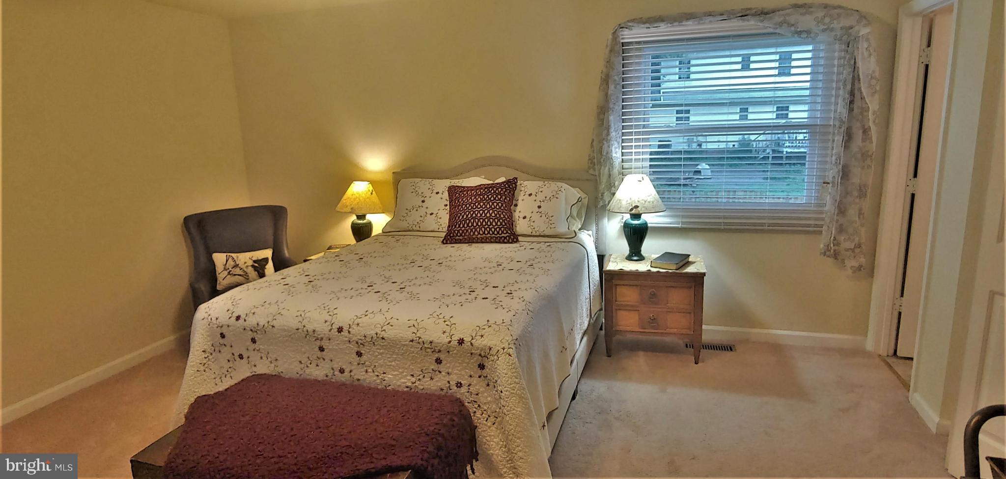 GRANTWOOD ACRES - Residential