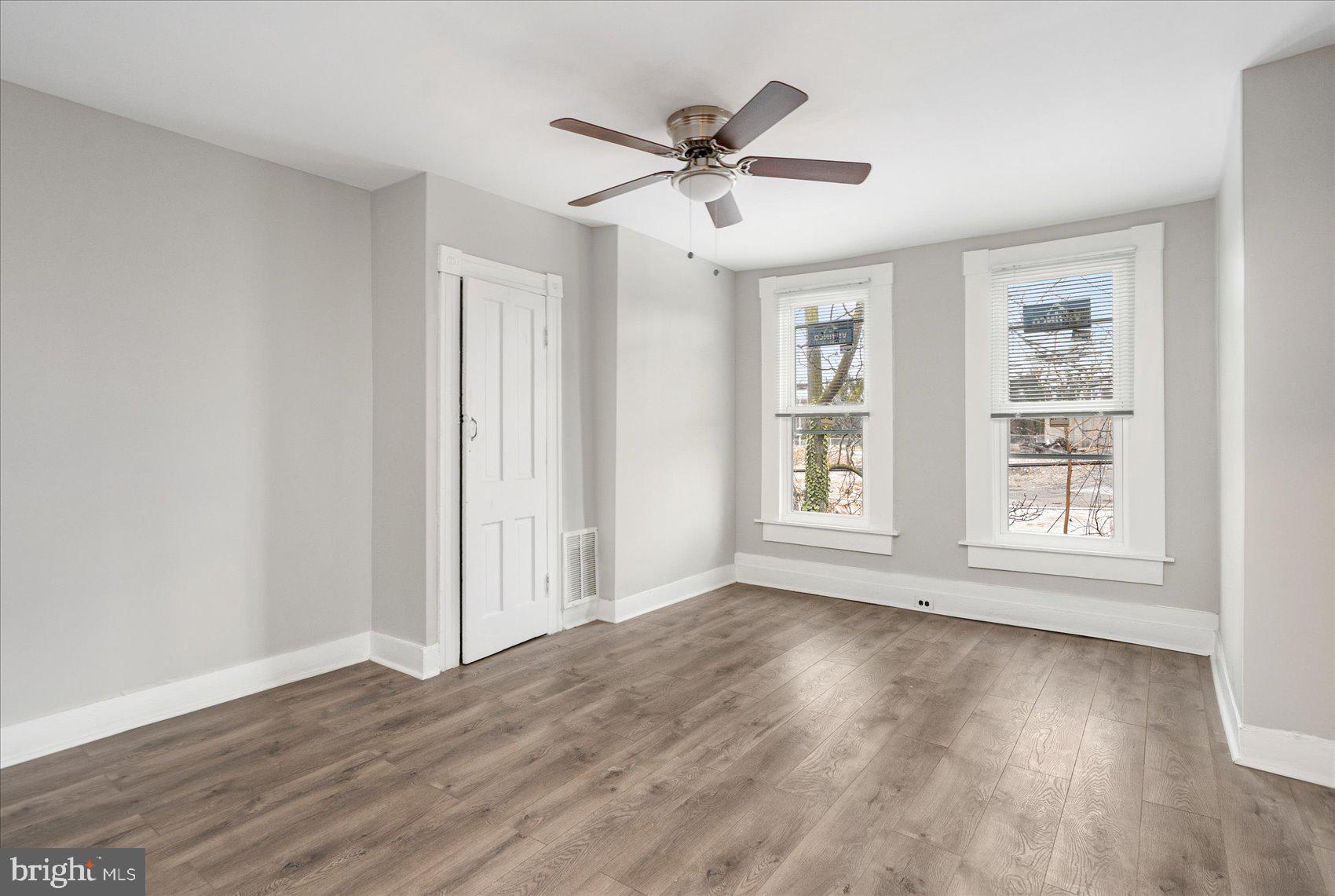 BROADWAY EAST - Residential