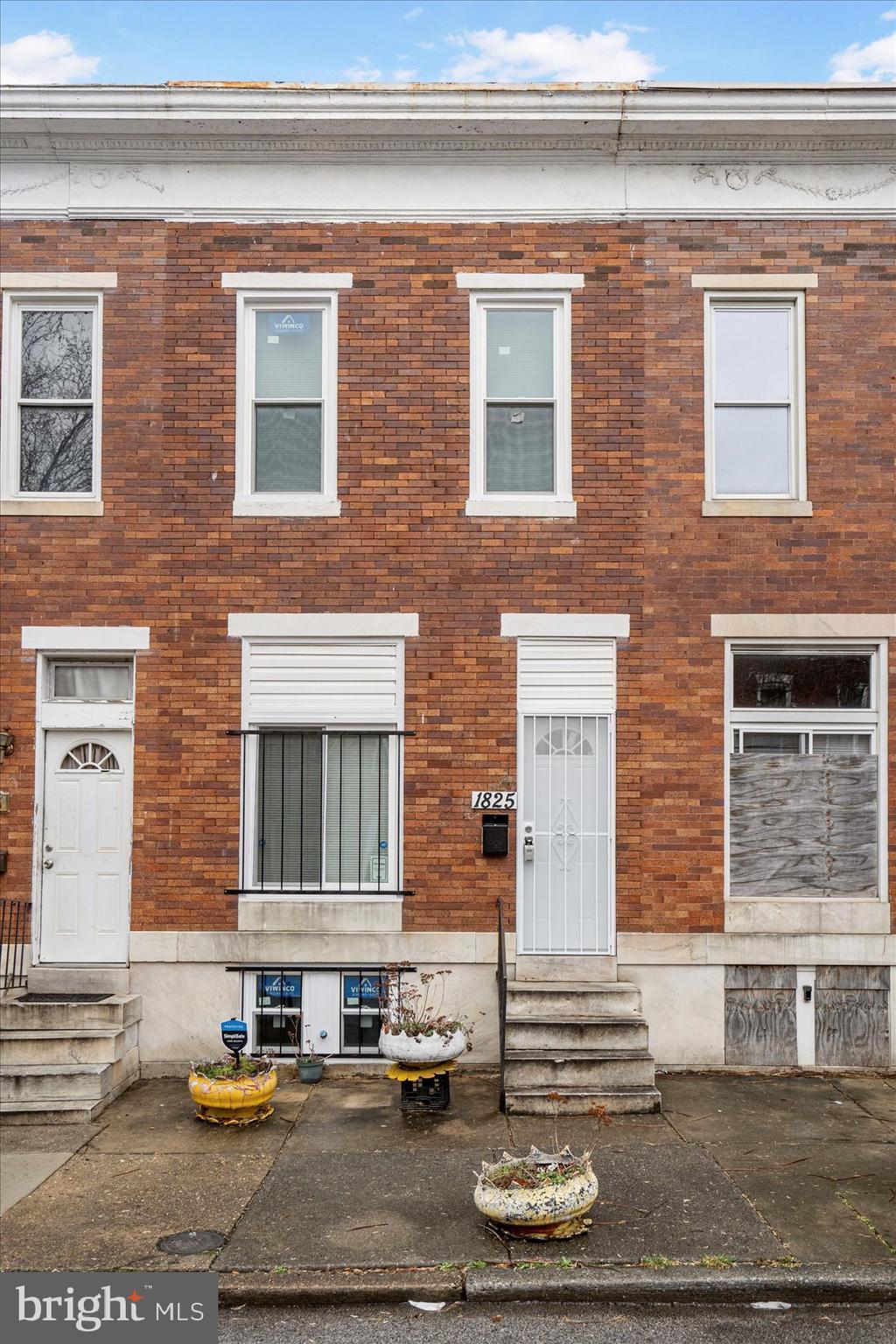 BROADWAY EAST - Residential