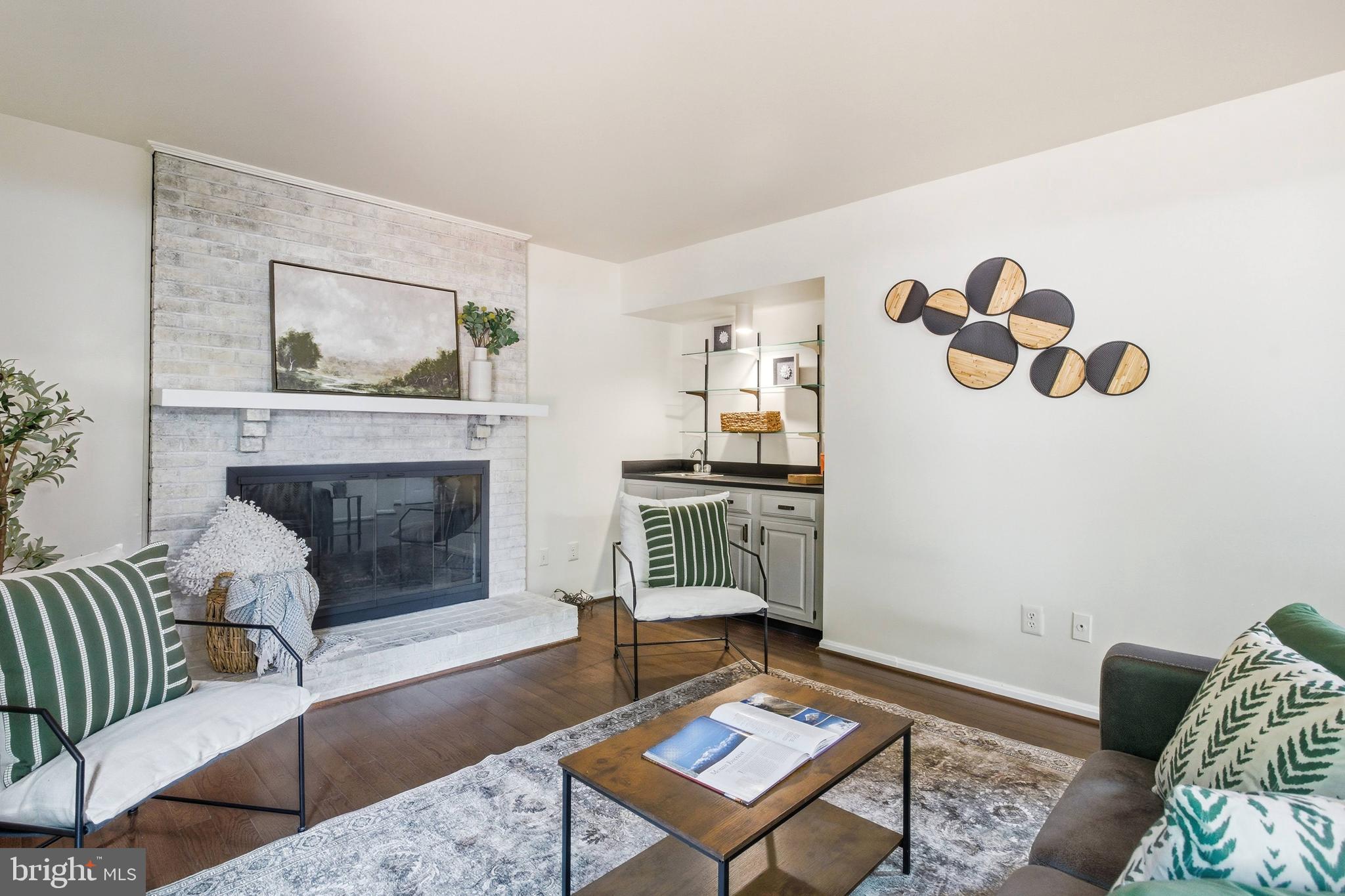 GLENWOOD MANOR - Residential