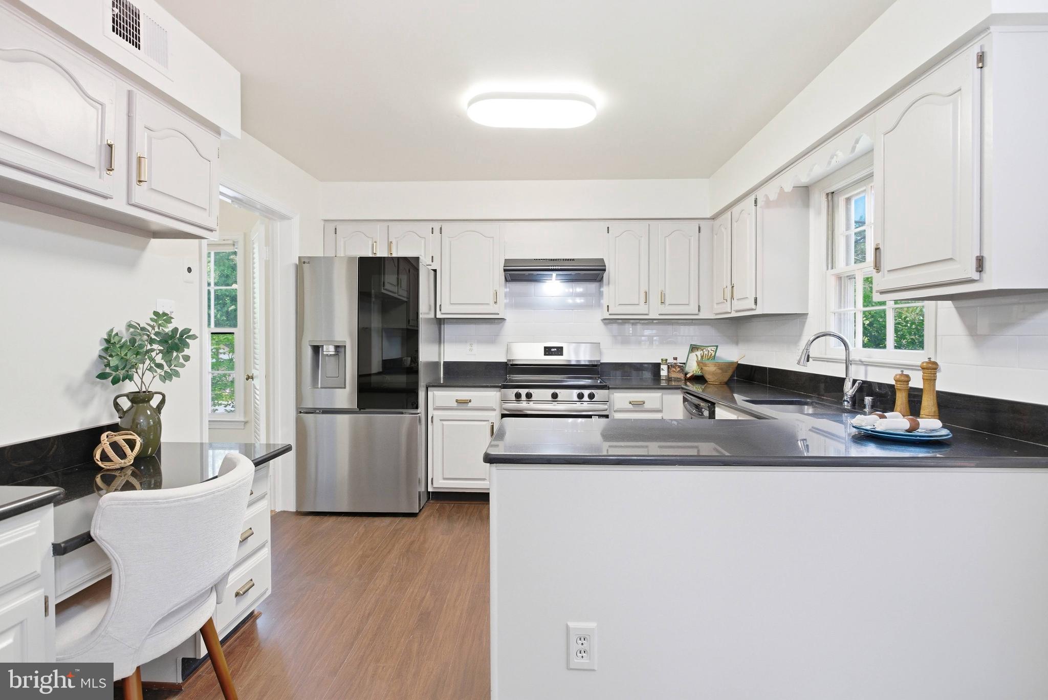 GLENWOOD MANOR - Residential