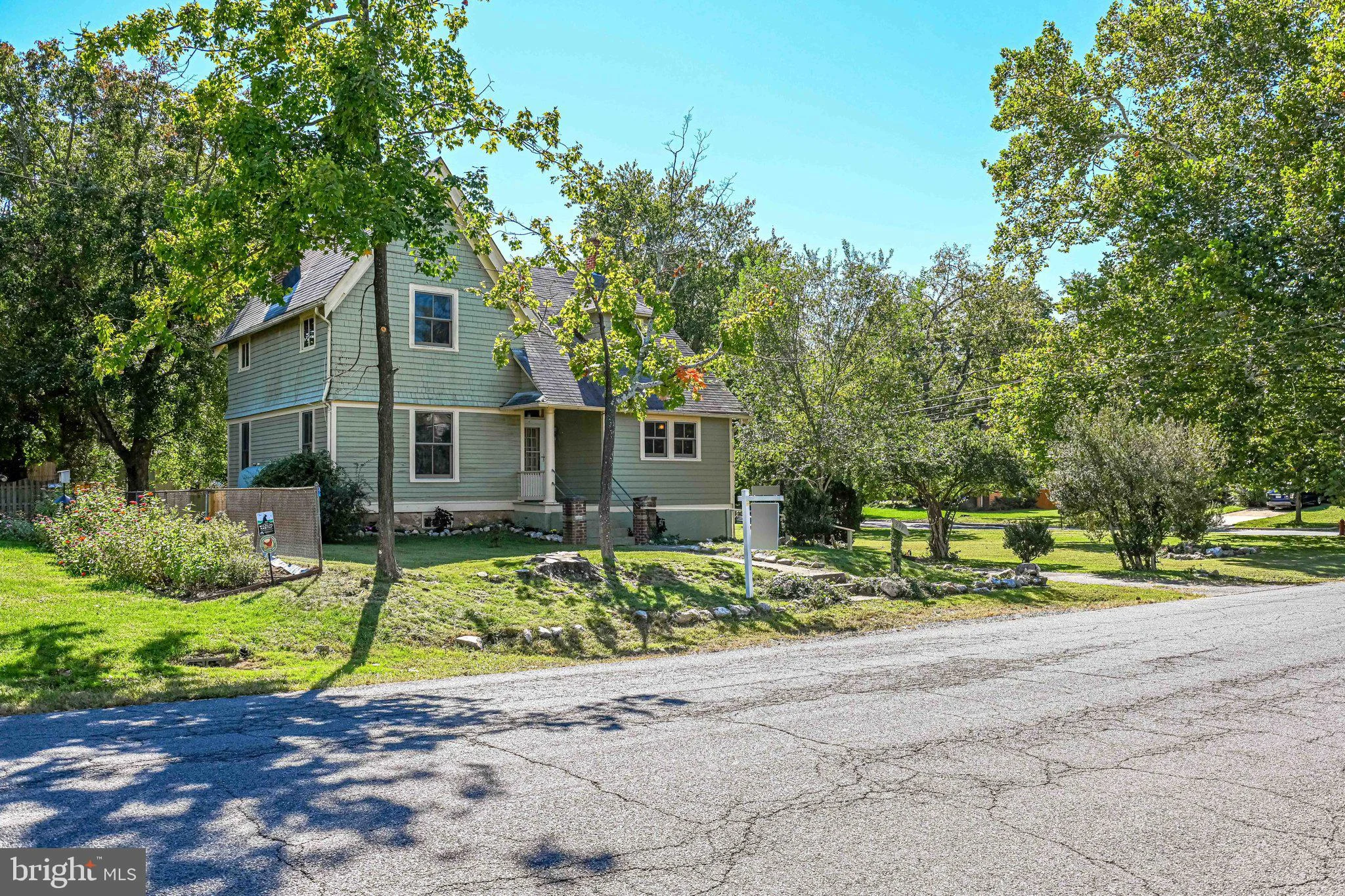 348 Orchard Street NW, Vienna, VA 22180