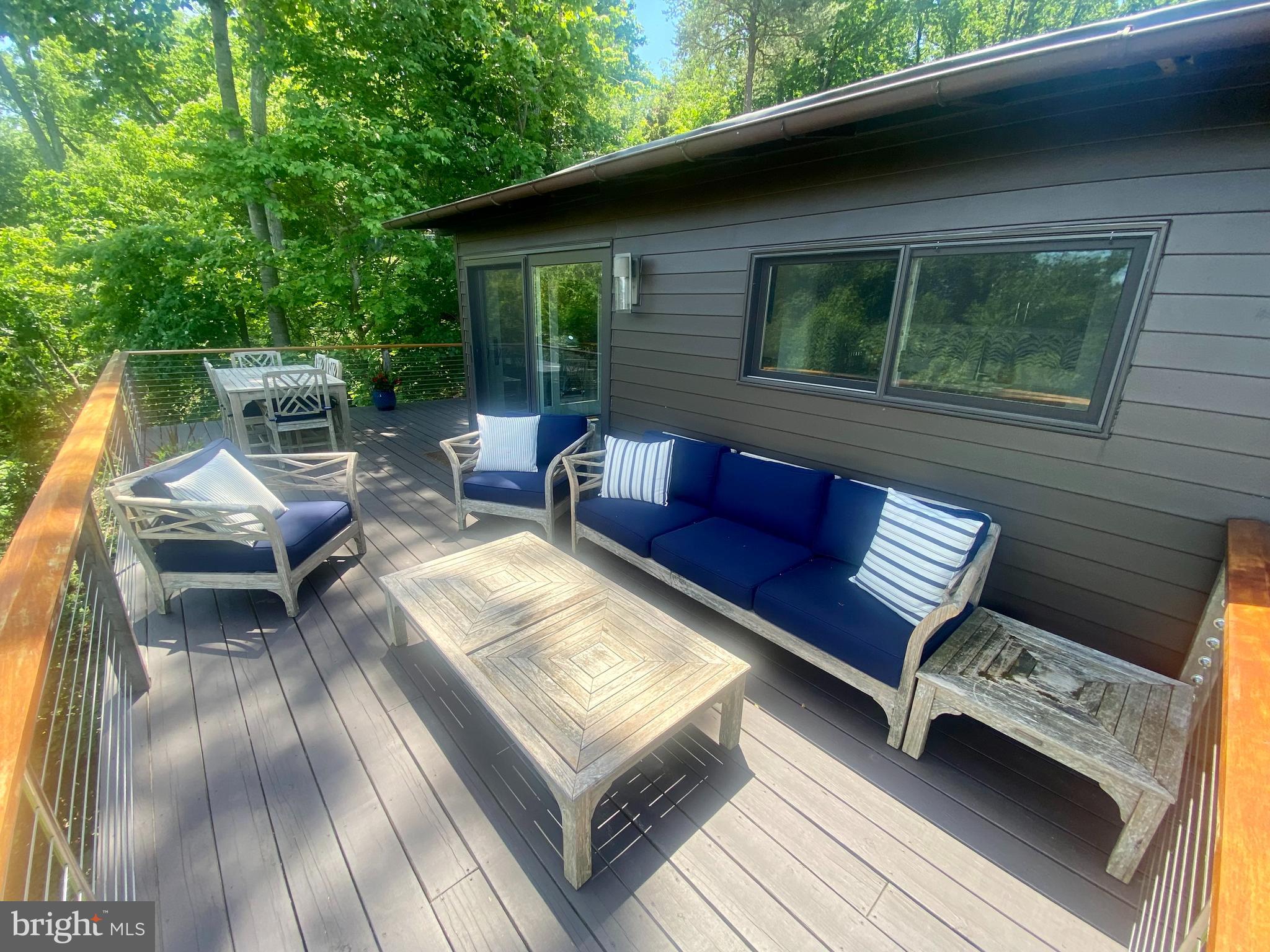 SHERWOOD FOREST - Residential