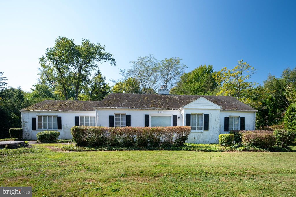 Photo of 728 Greenwood Road, WILMINGTON, DE 19807 (MLS # DENC2090006)