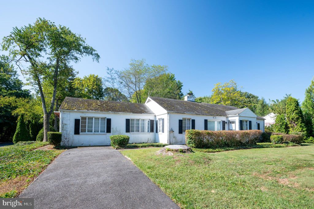 Photo of 728 Greenwood Road, WILMINGTON, DE 19807 (MLS # DENC2090006)