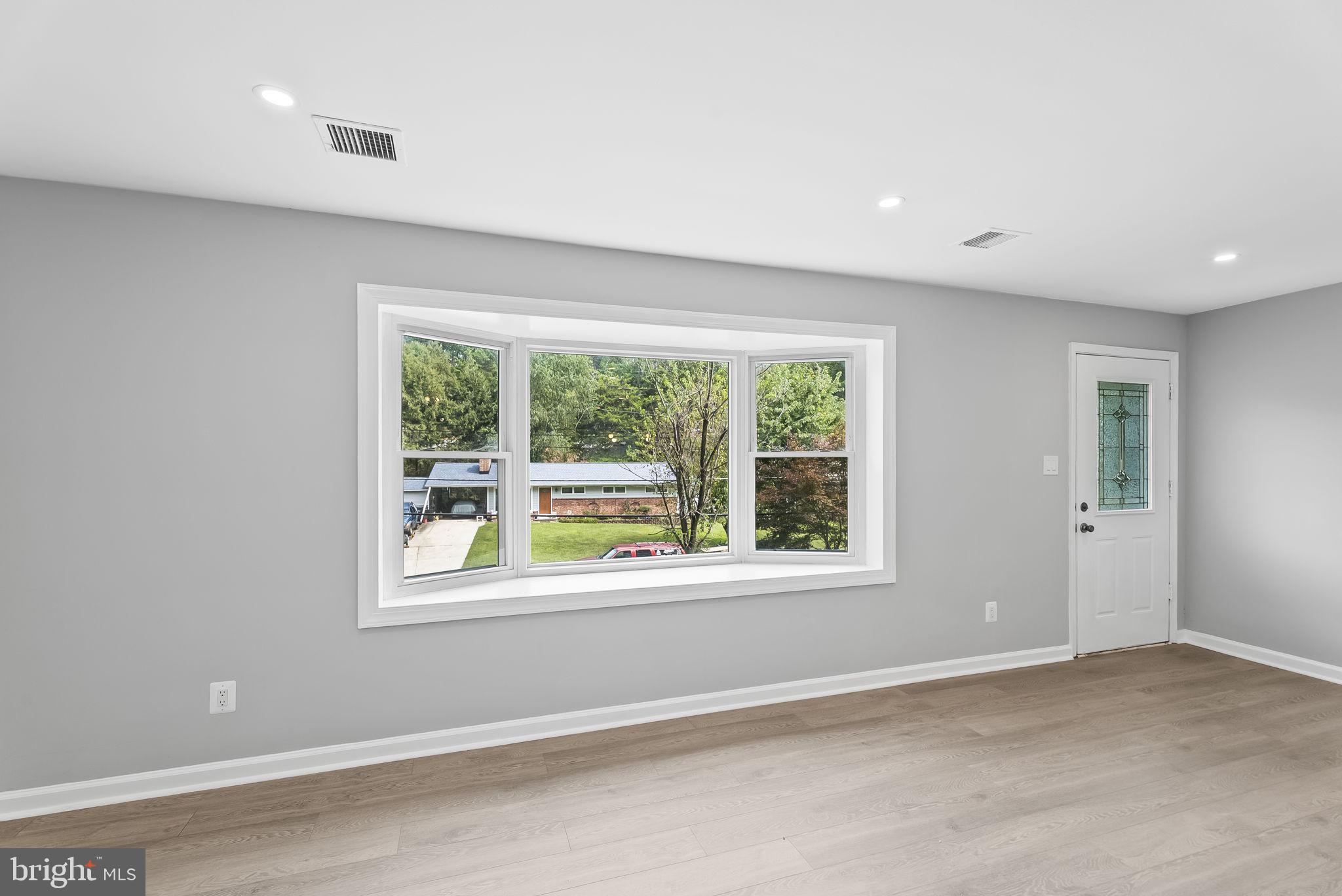 BROOK HILLS ESTATE - Residential Lease