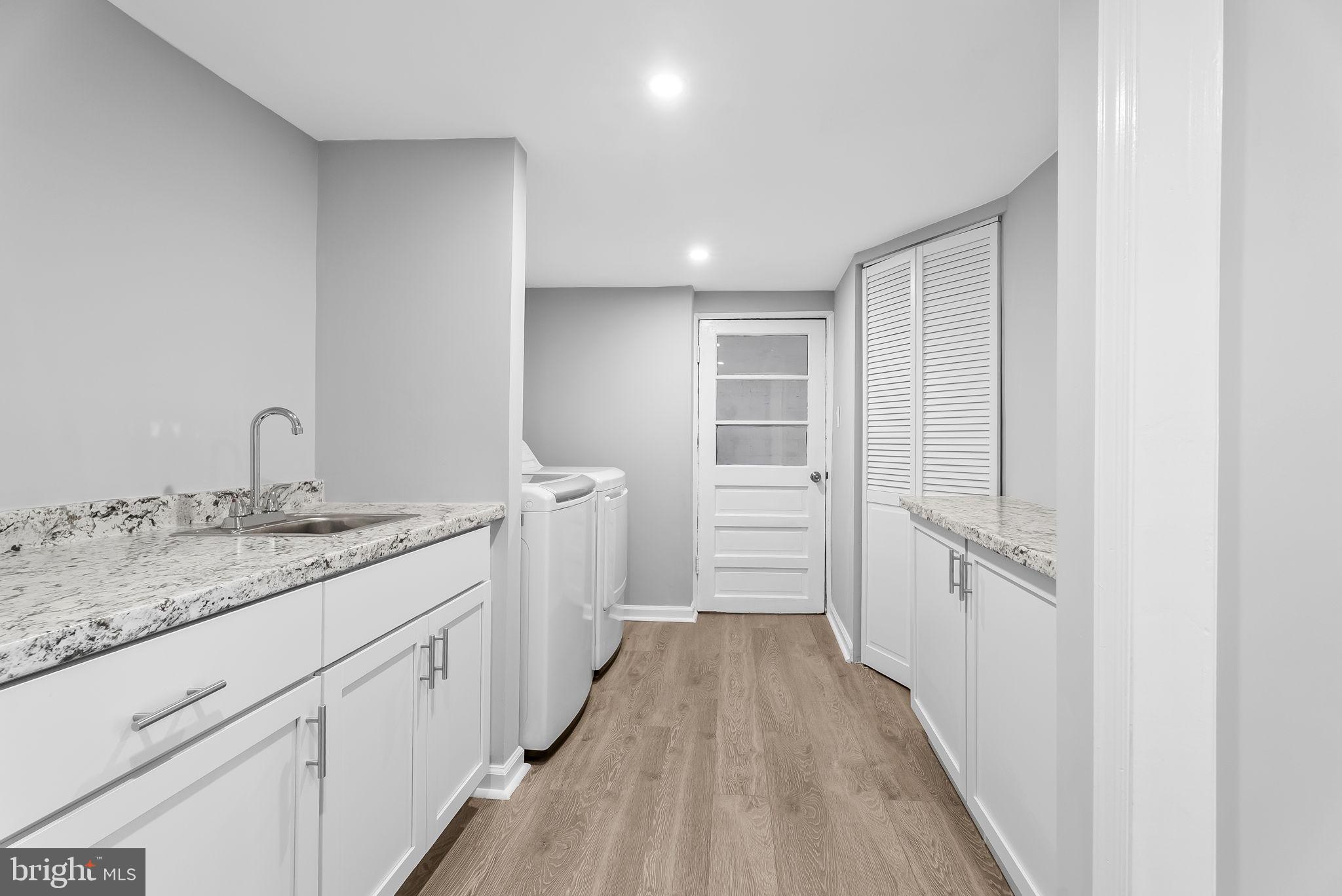 BROOK HILLS ESTATE - Residential Lease