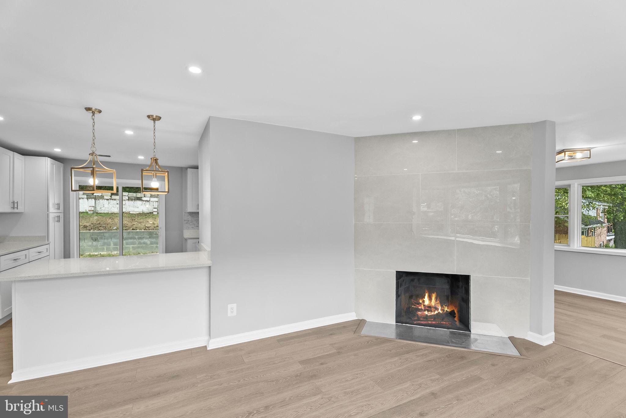 BROOK HILLS ESTATE - Residential Lease