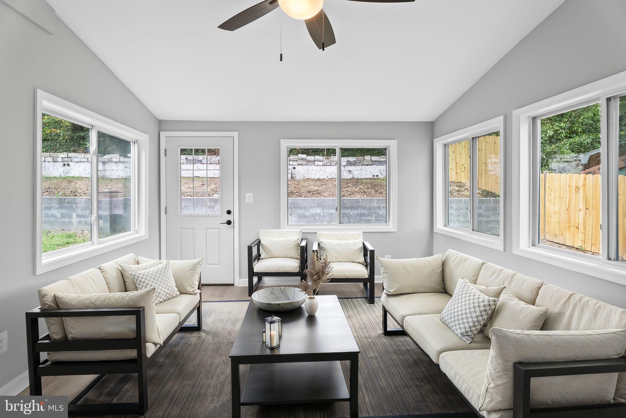 BROOK HILLS ESTATE - Residential Lease