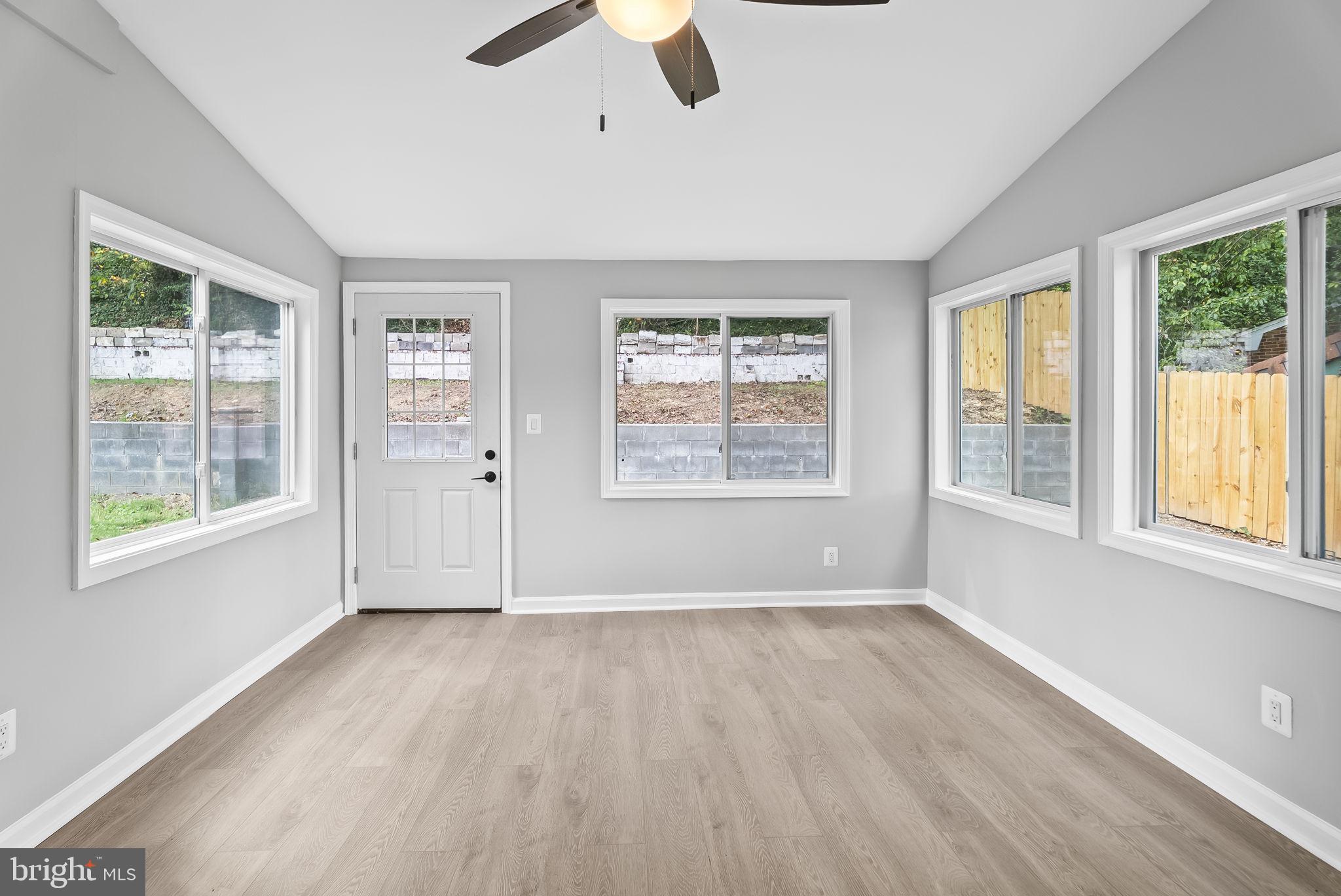 BROOK HILLS ESTATE - Residential Lease