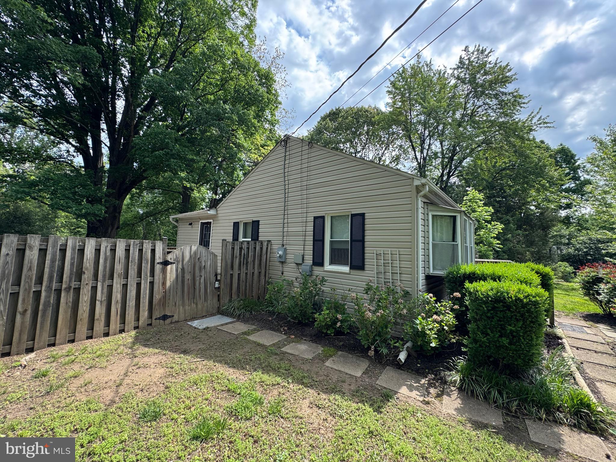 CHESTER PARK - Residential Lease