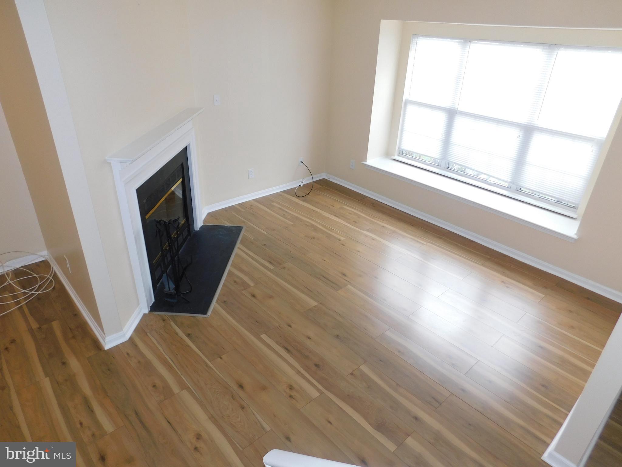 FAIRVIEW COMMONS - Residential Lease