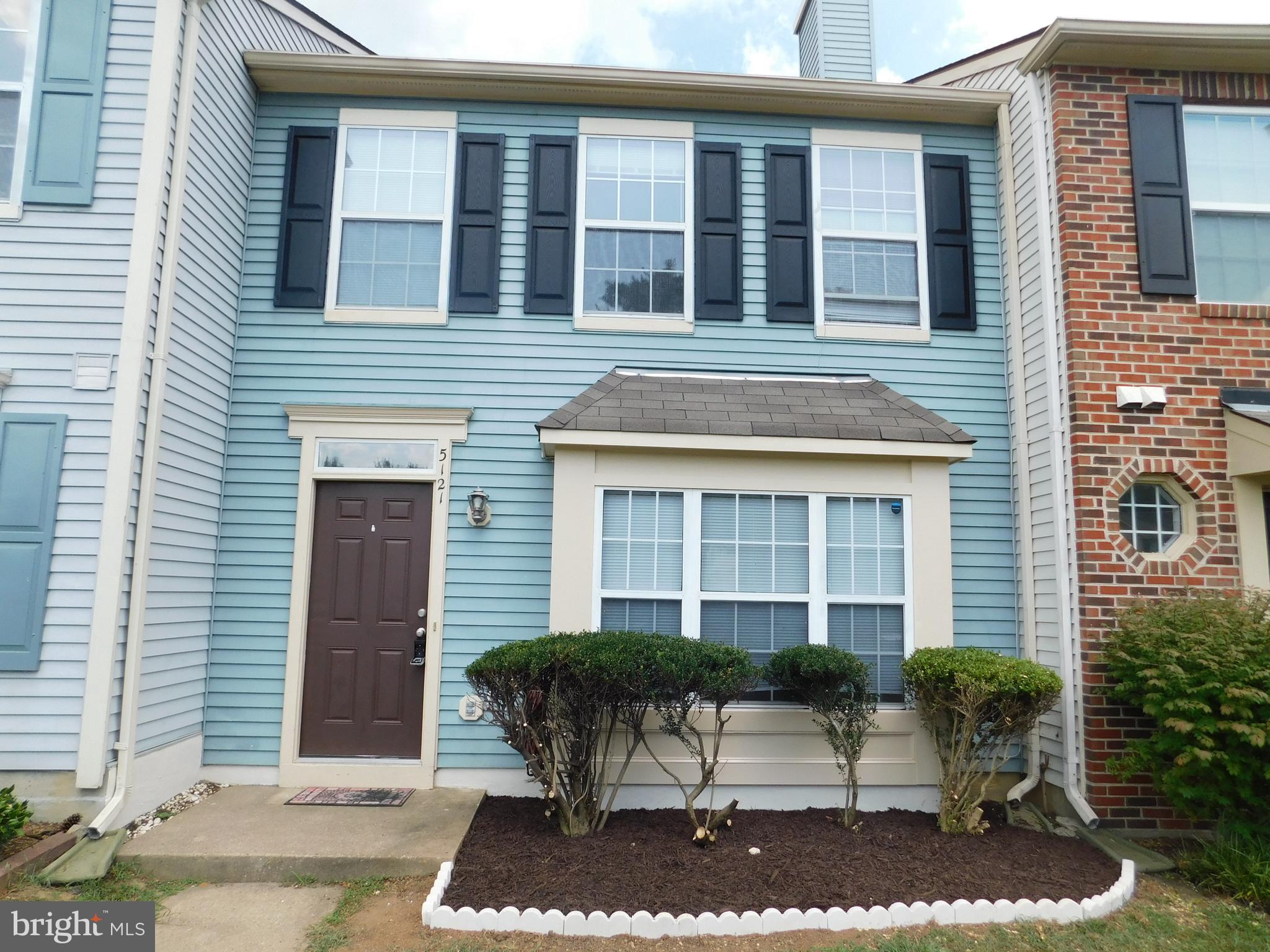 FAIRVIEW COMMONS - Residential Lease