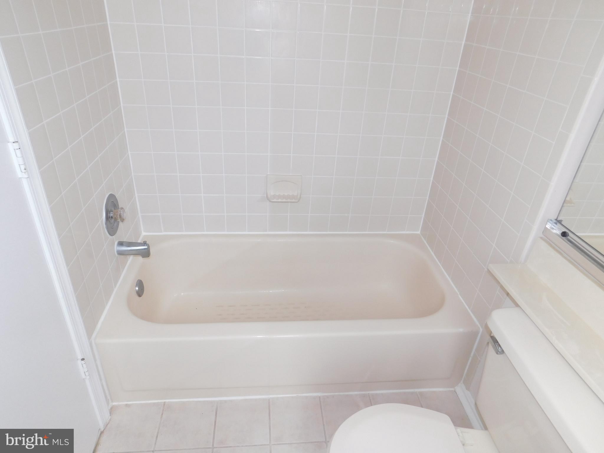 FAIRVIEW COMMONS - Residential Lease