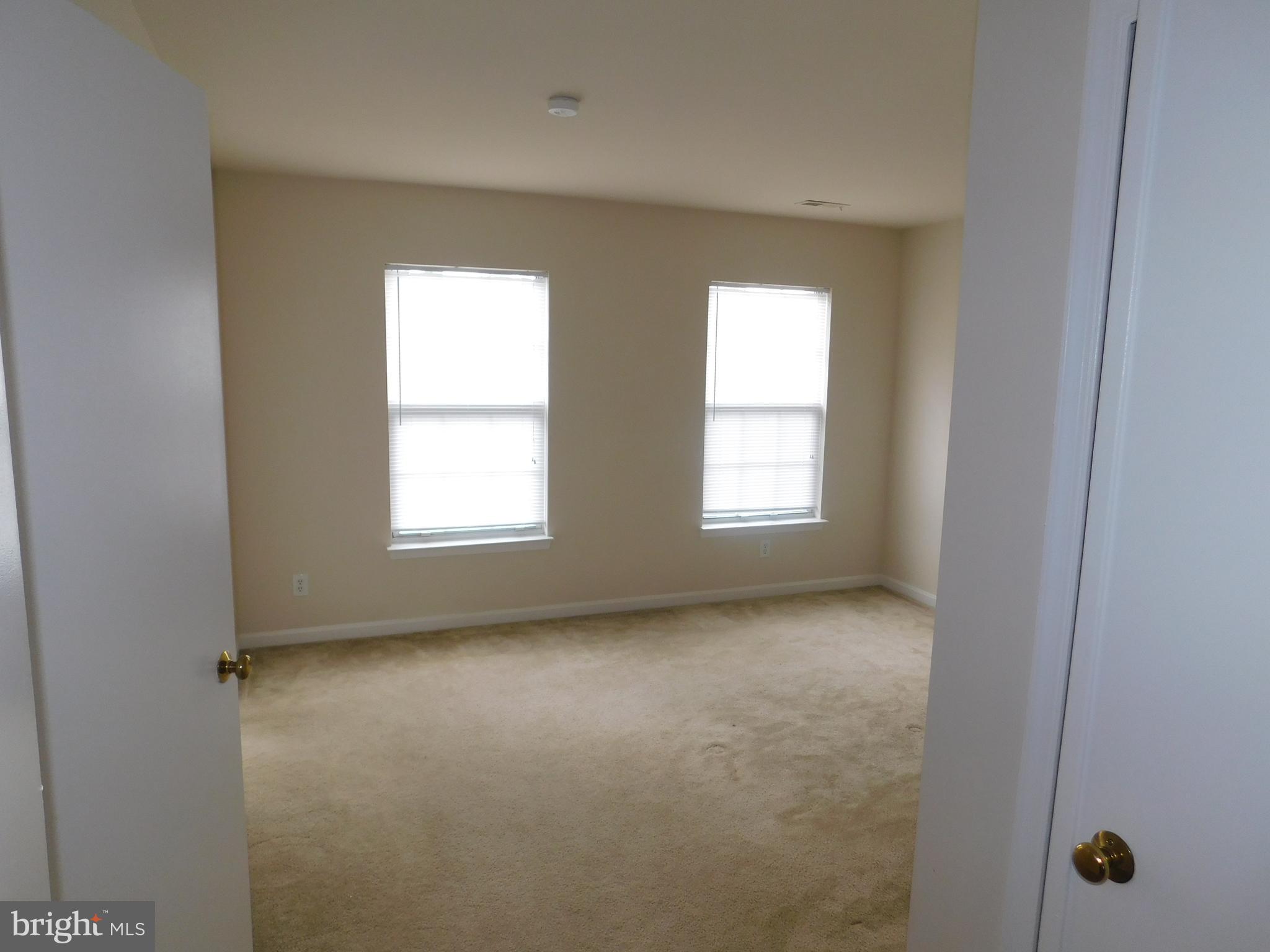 FAIRVIEW COMMONS - Residential Lease