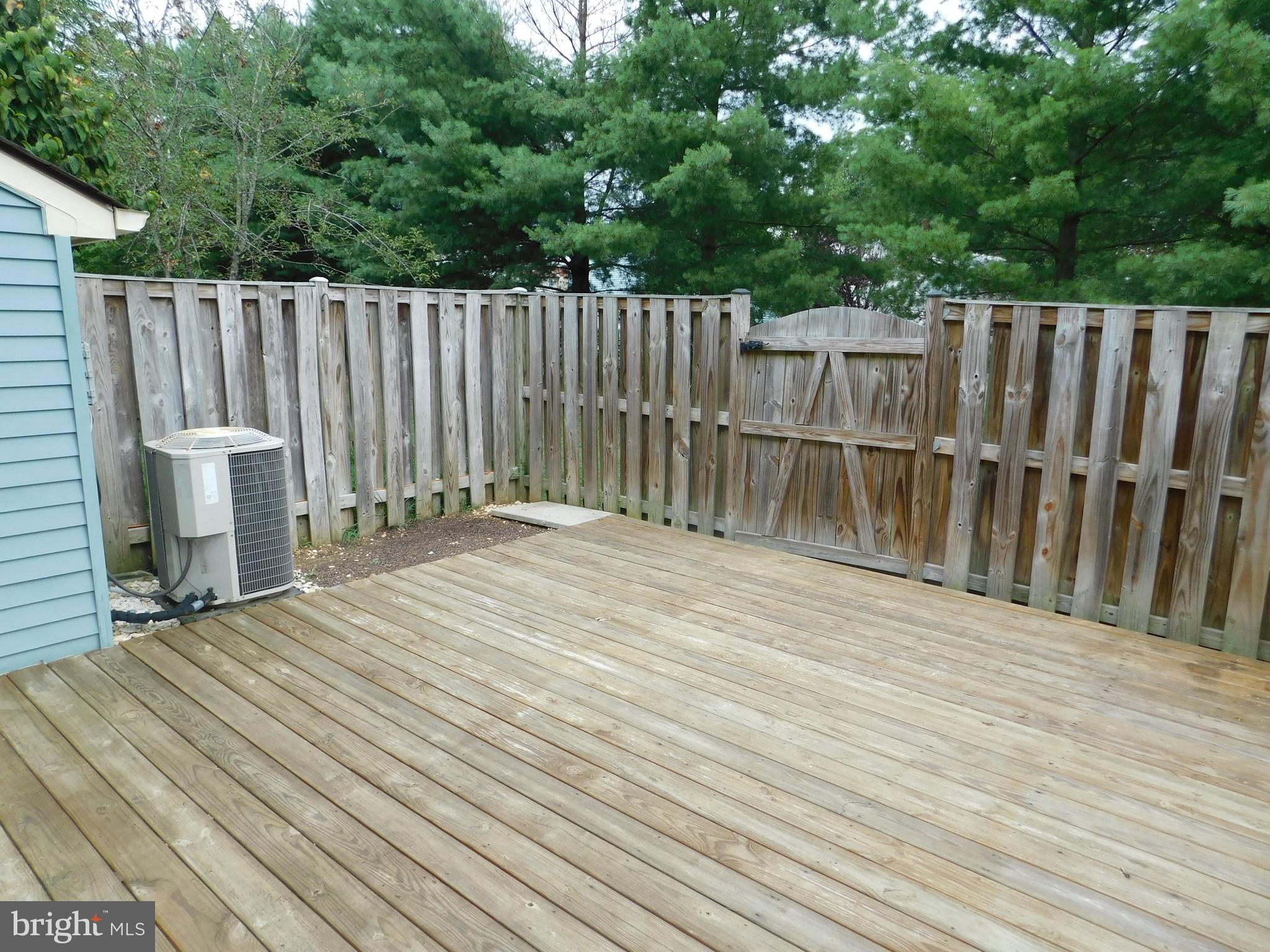 FAIRVIEW COMMONS - Residential Lease