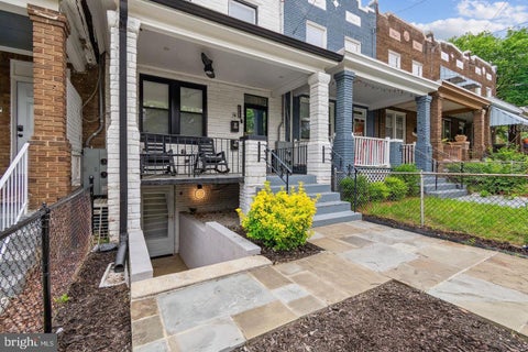Townhouse For Rent - 1722 16th Street #B<br/> WASHINGTON, DC 20020