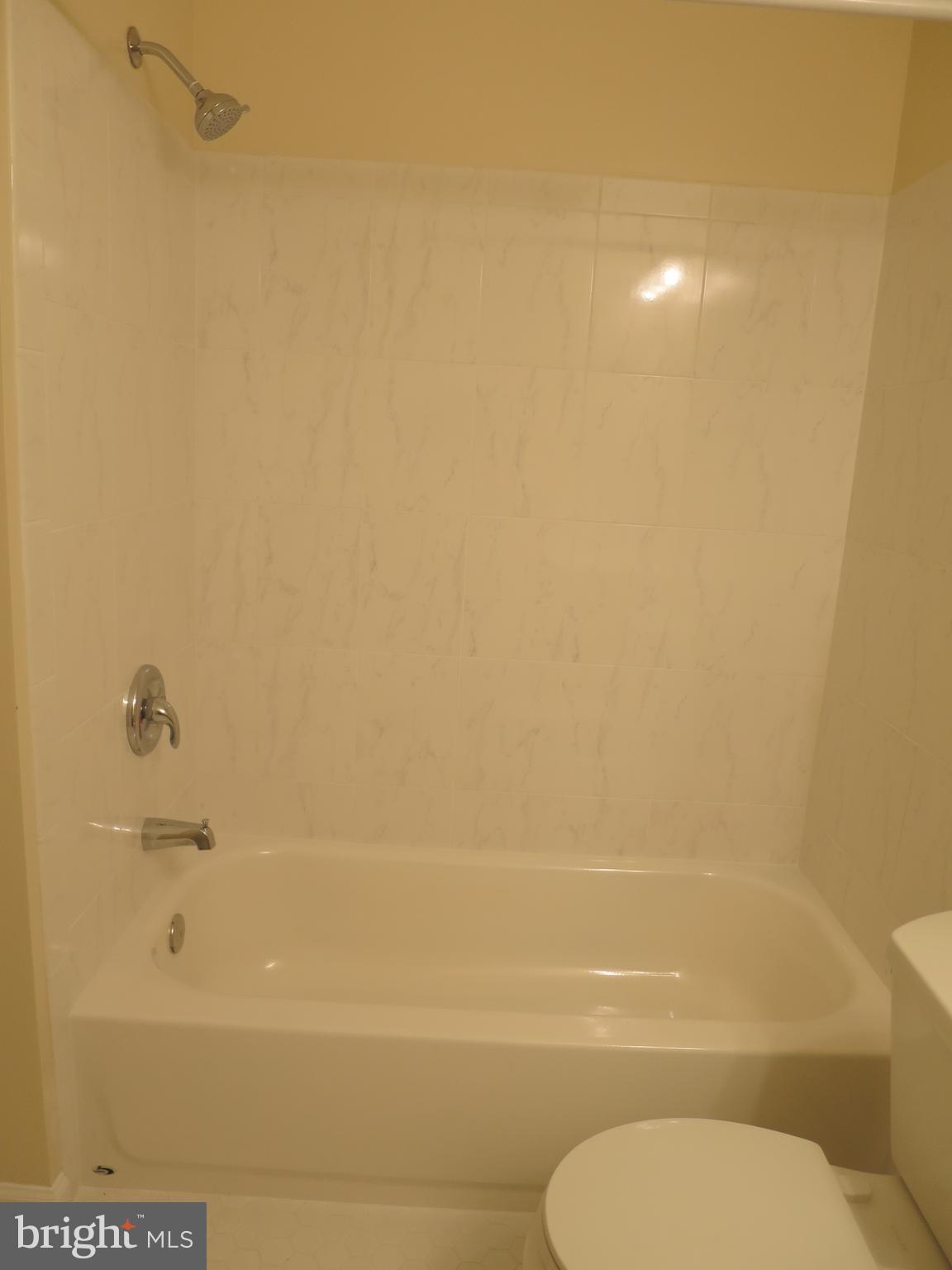 PARK OVERLOOK - Residential Lease