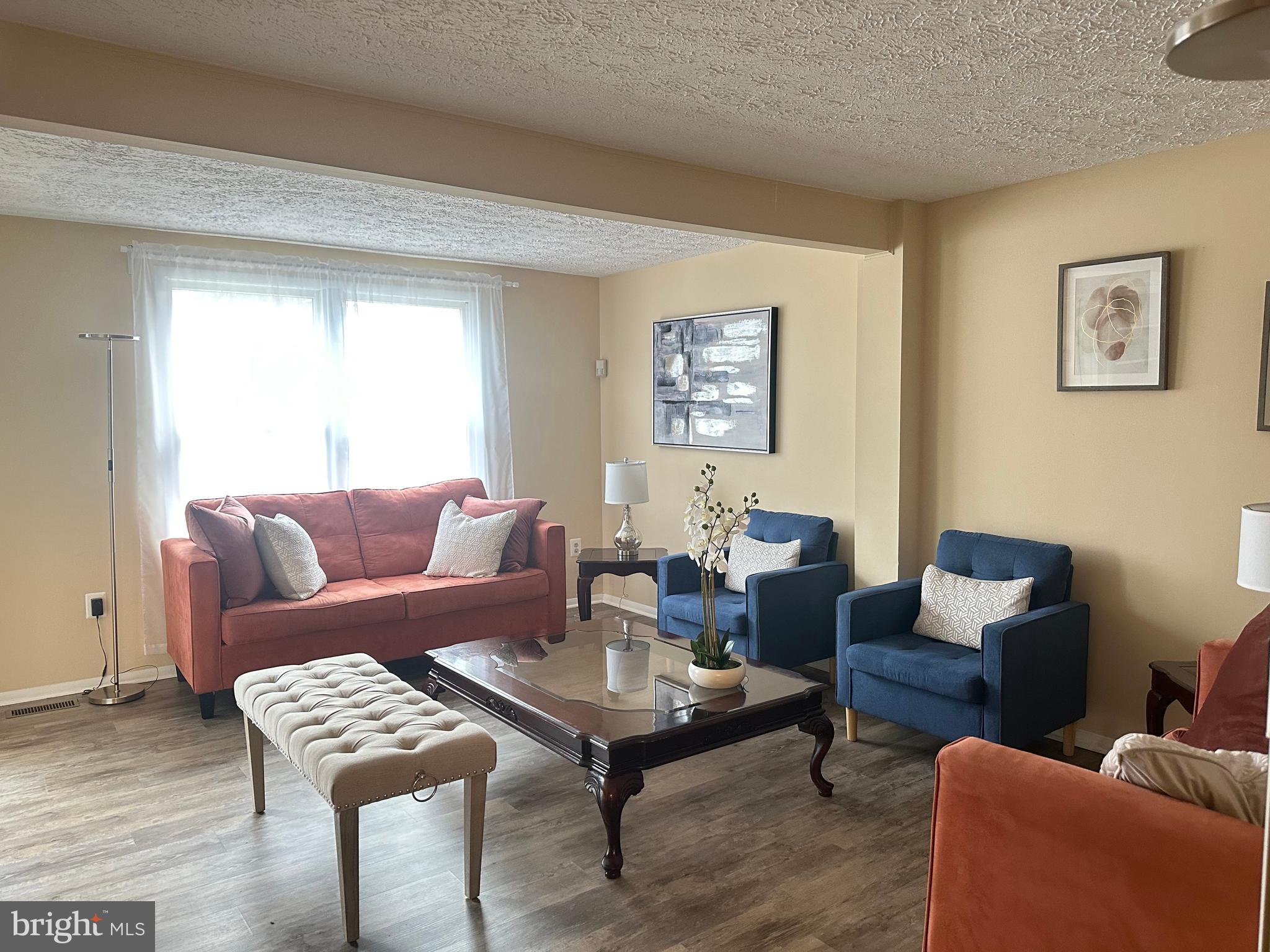 PARK OVERLOOK - Residential Lease