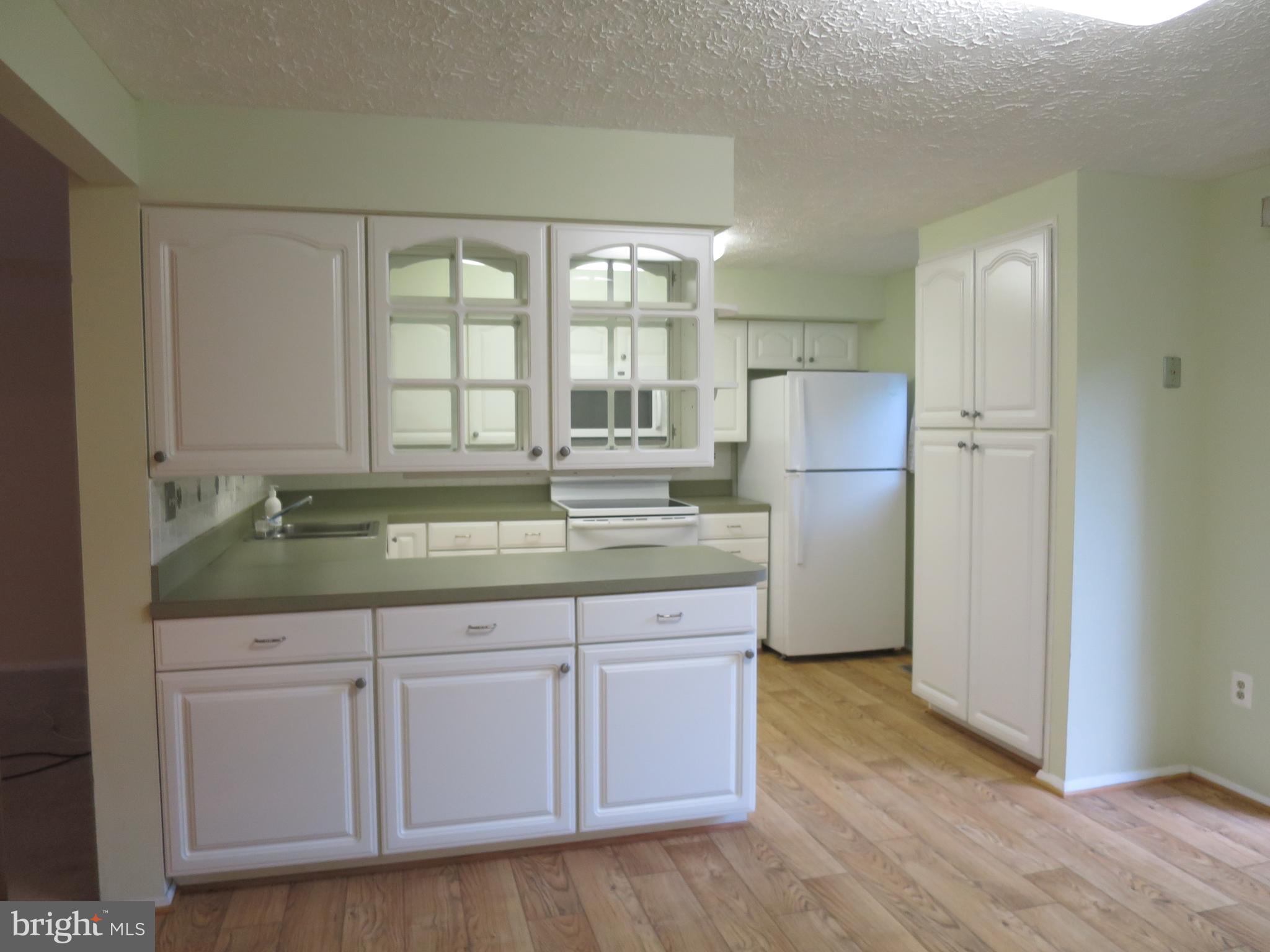 PARK OVERLOOK - Residential Lease