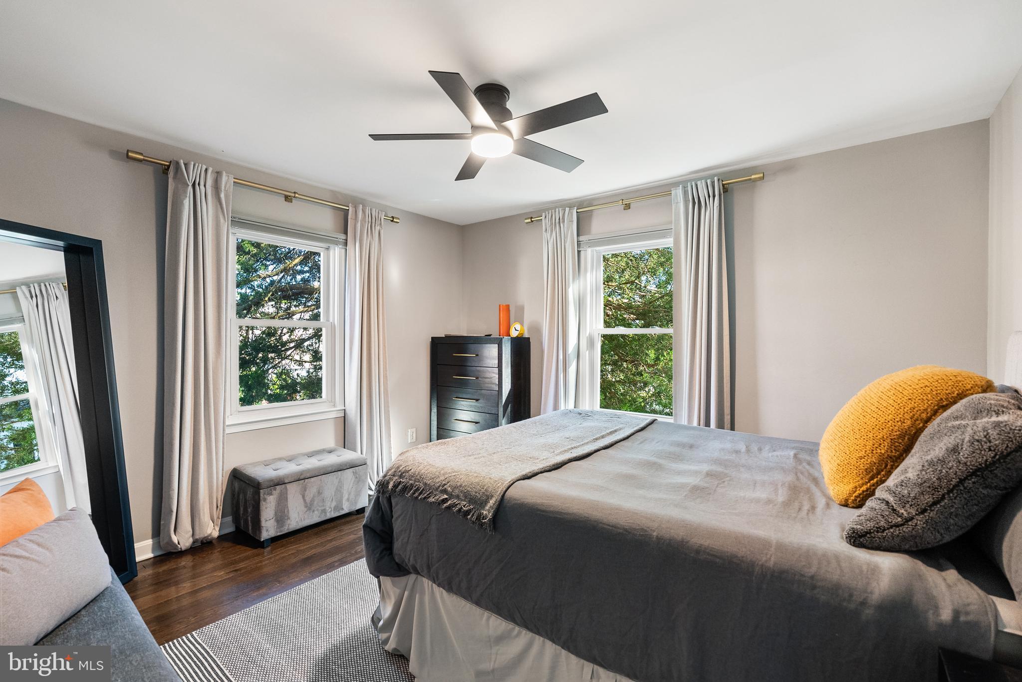 PARKLAWN - Residential