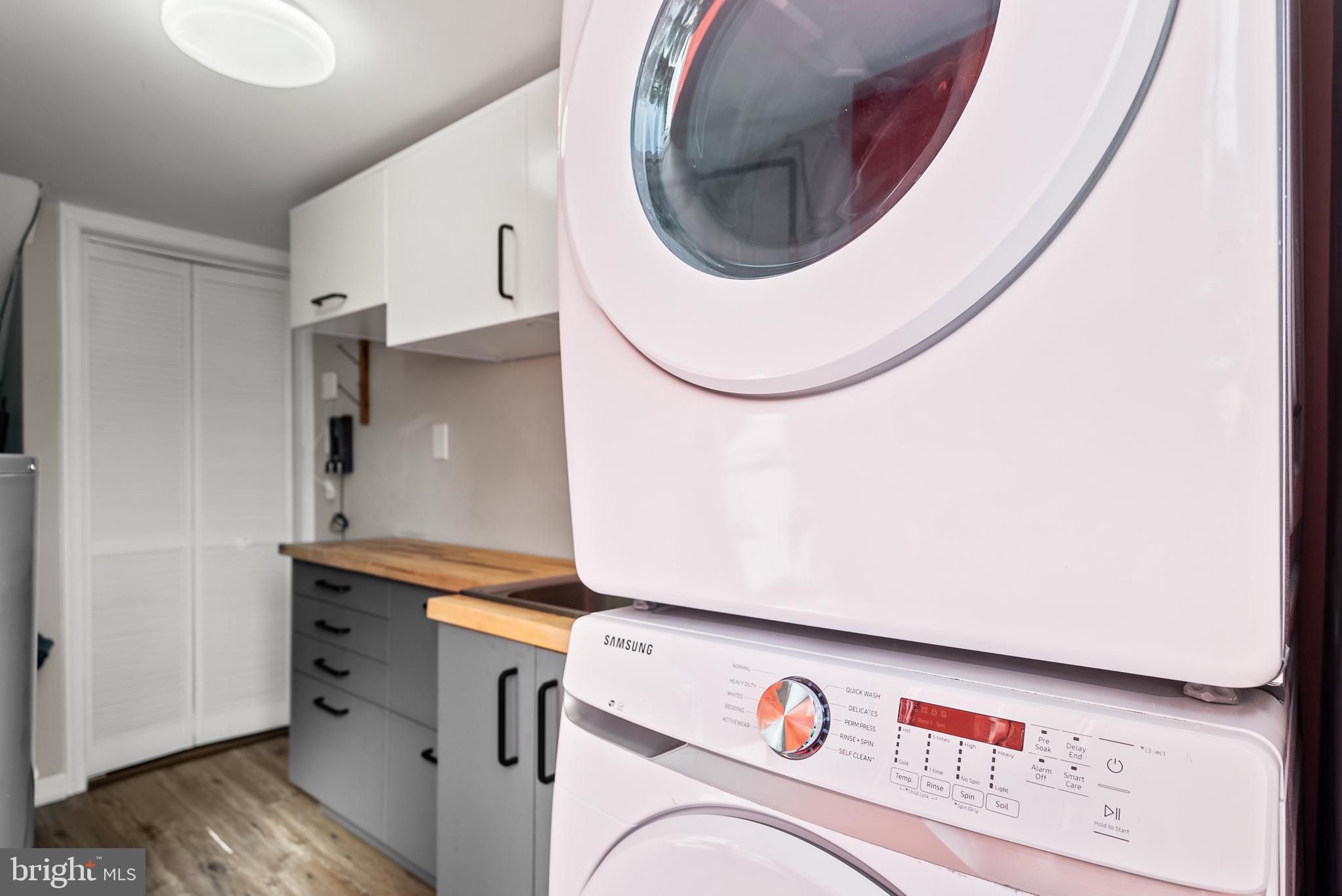 PARKLAWN - Residential