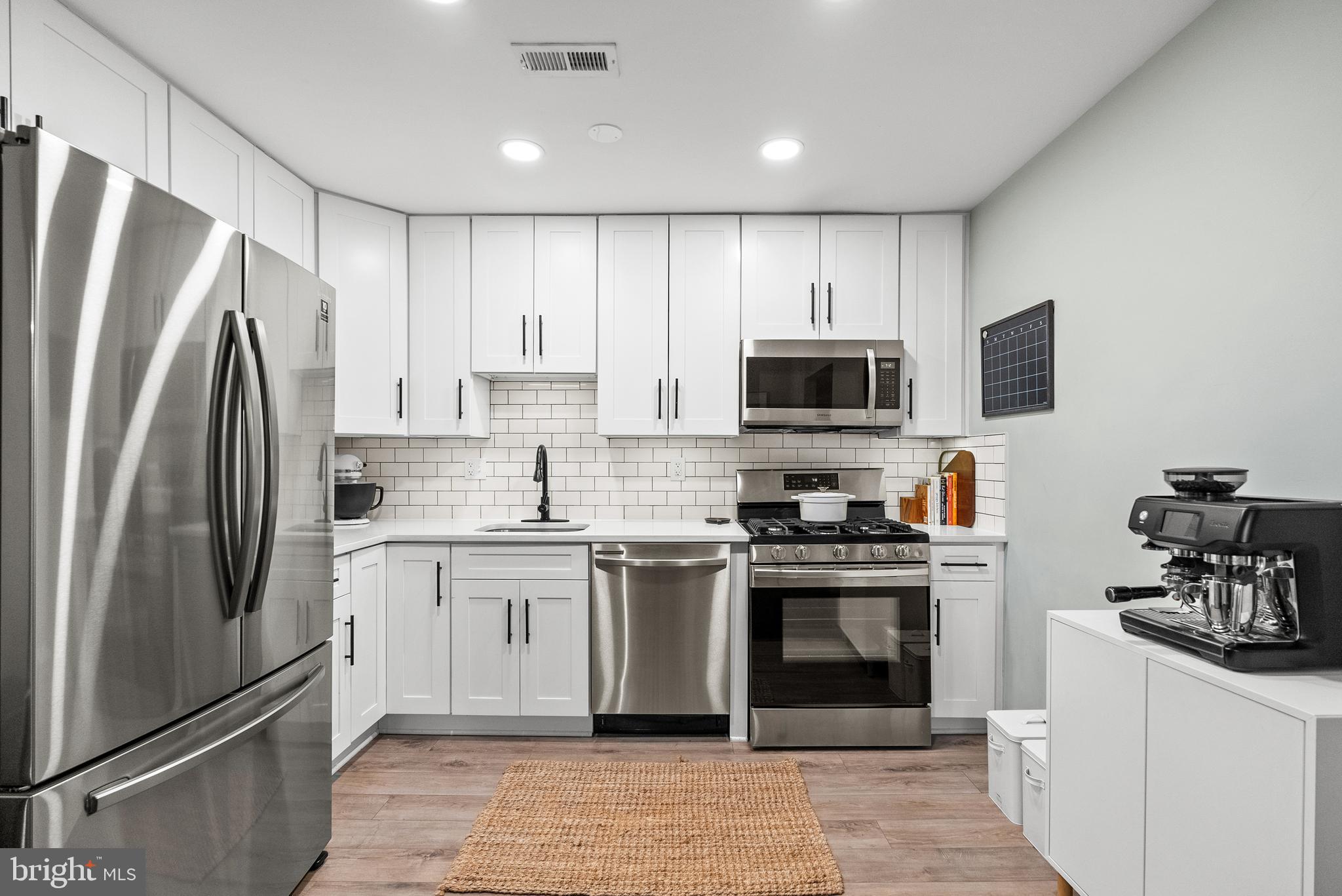 PARKLAWN - Residential