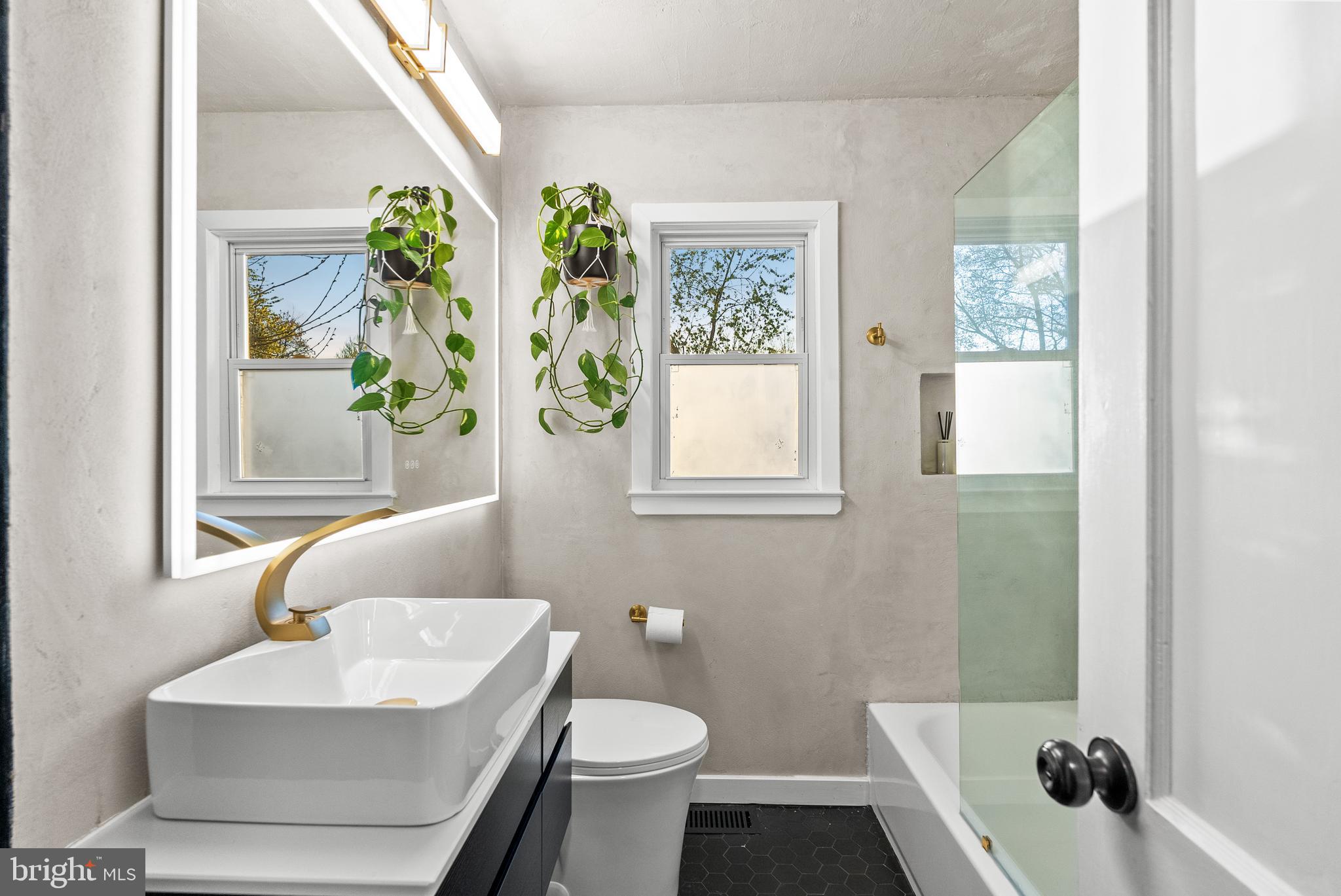 PARKLAWN - Residential