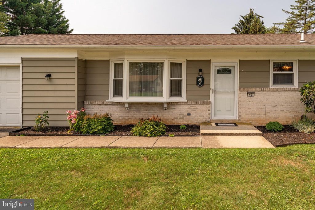 Photo of 63 VISTA DR, MARIETTA, PA 17547 (MLS # PALA2038068)