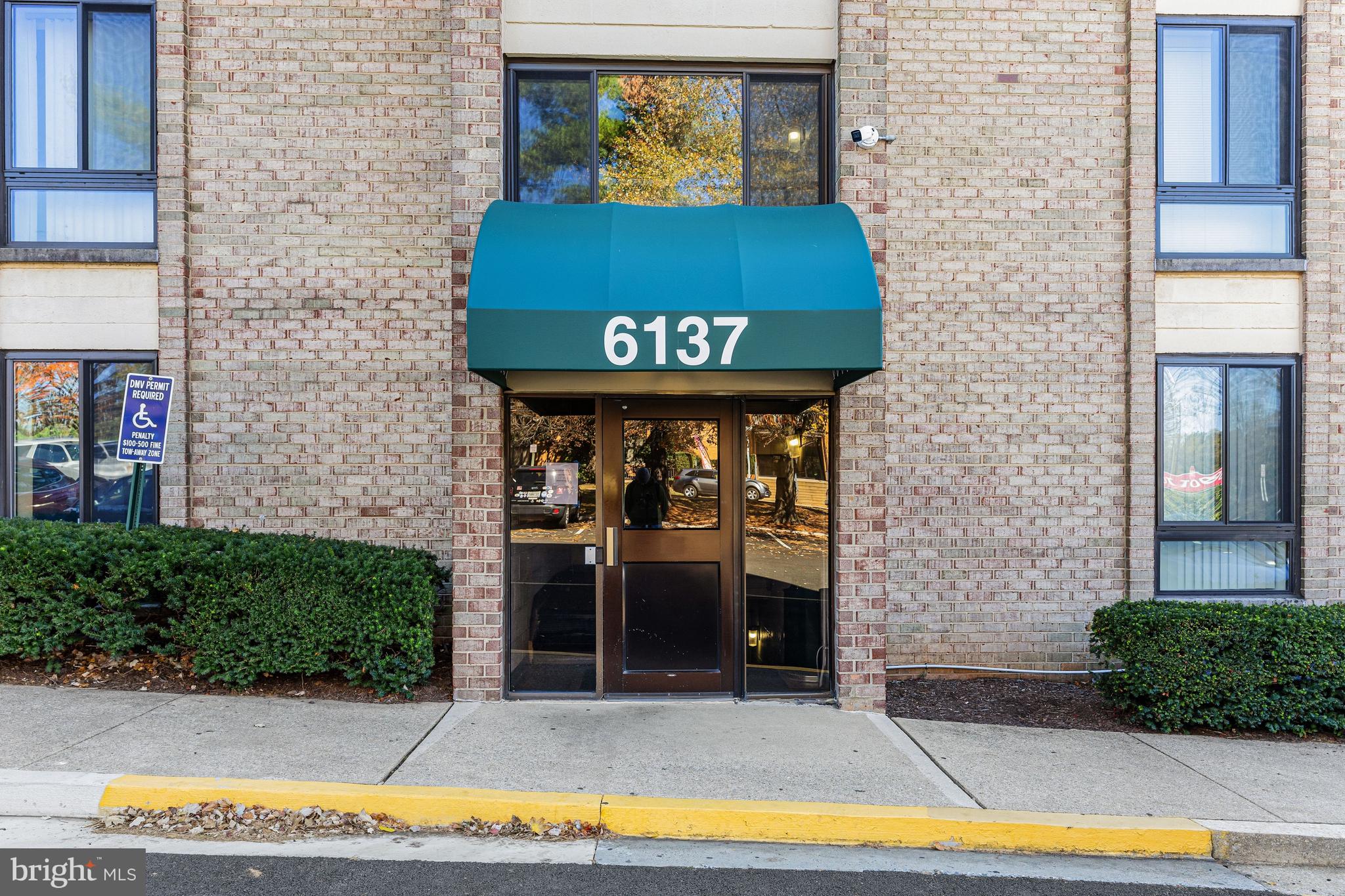 6137 LEESBURG PIKE 506