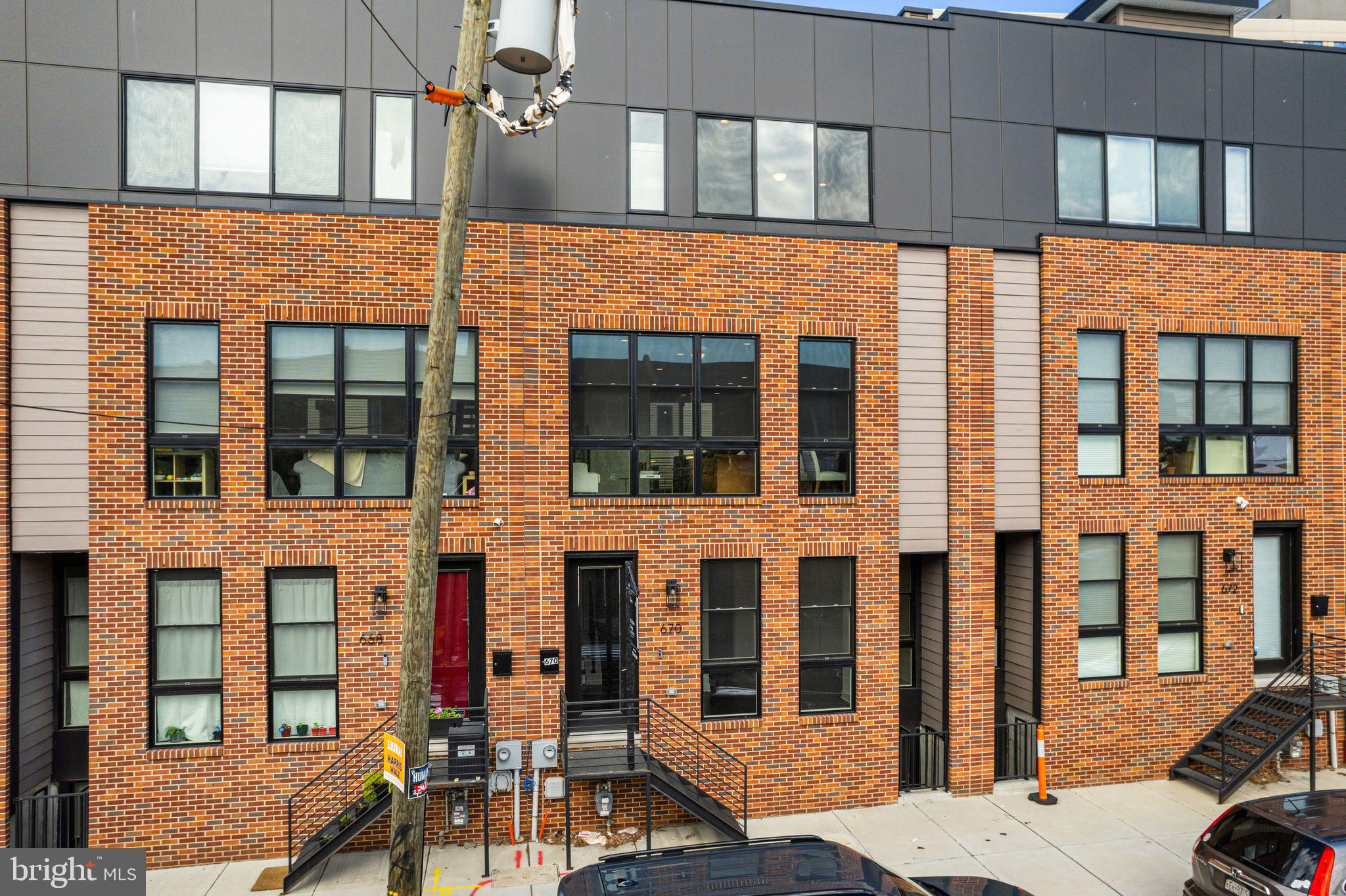 FAIRMOUNT - Residential